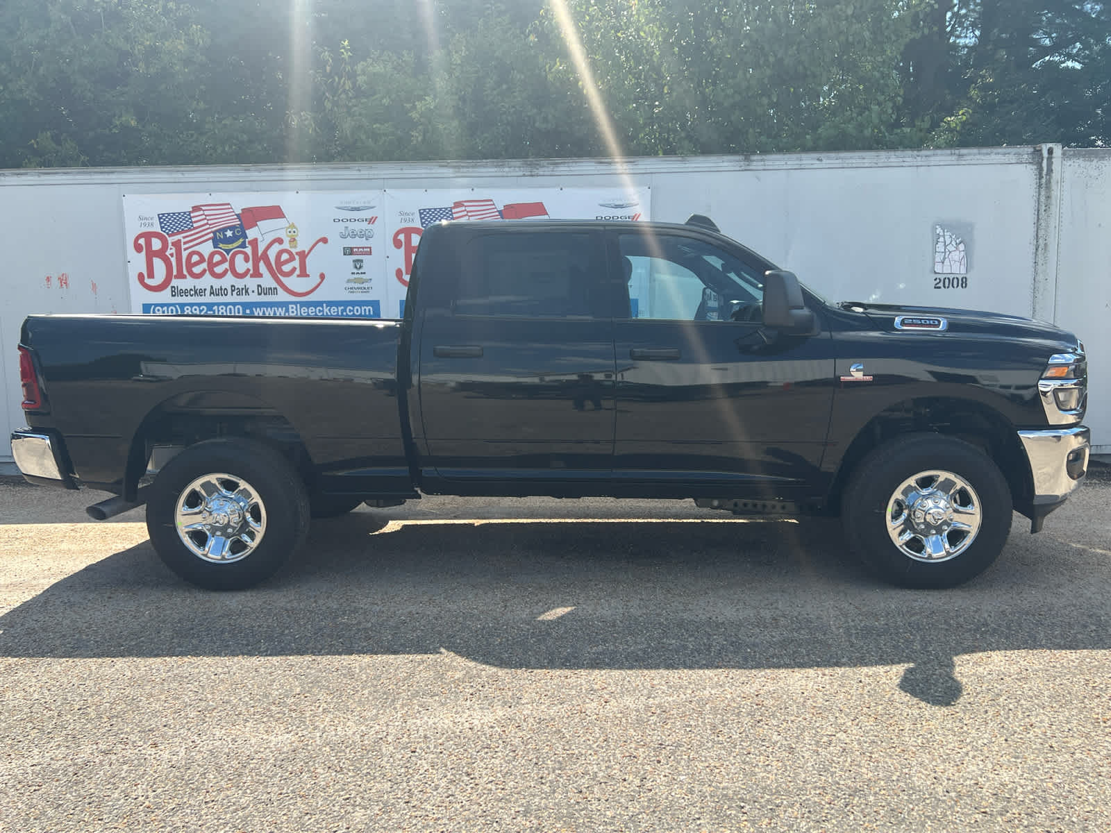 2026 Ram 2500 Tradesman photo 2