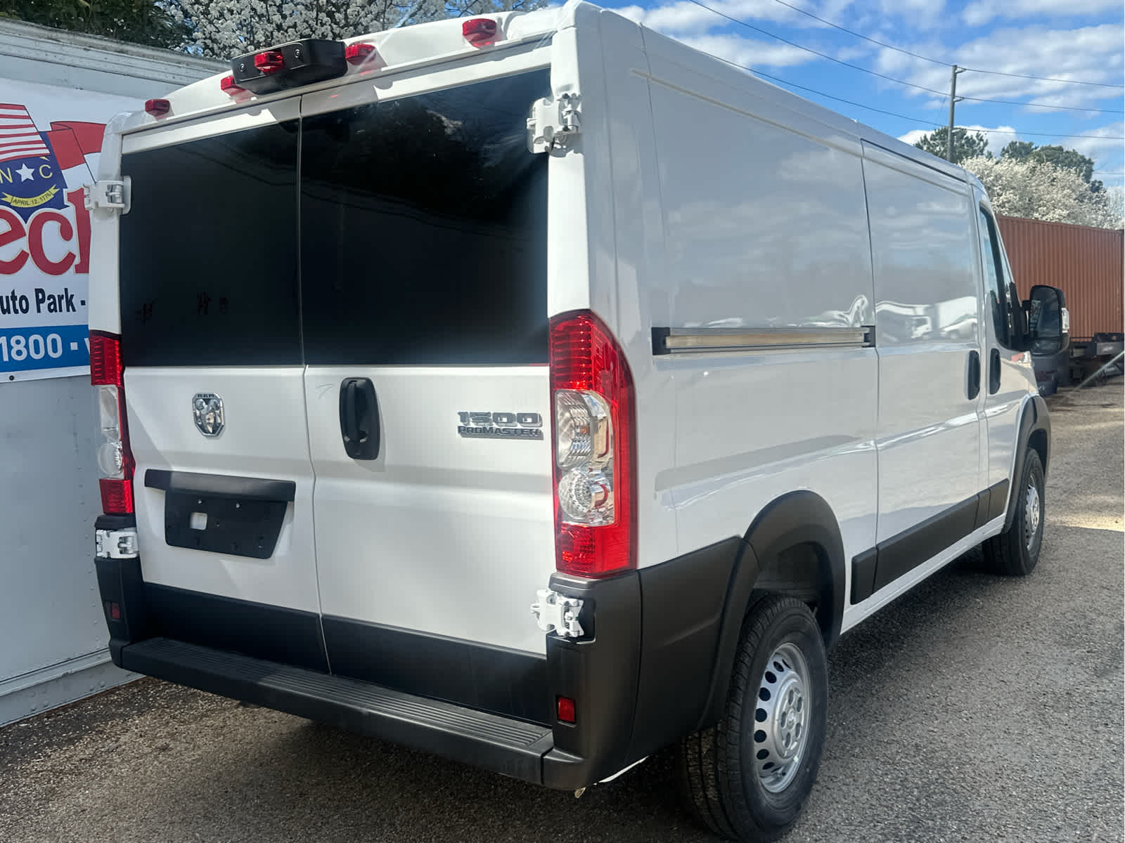 2025 Ram ProMaster 1500 photo 3