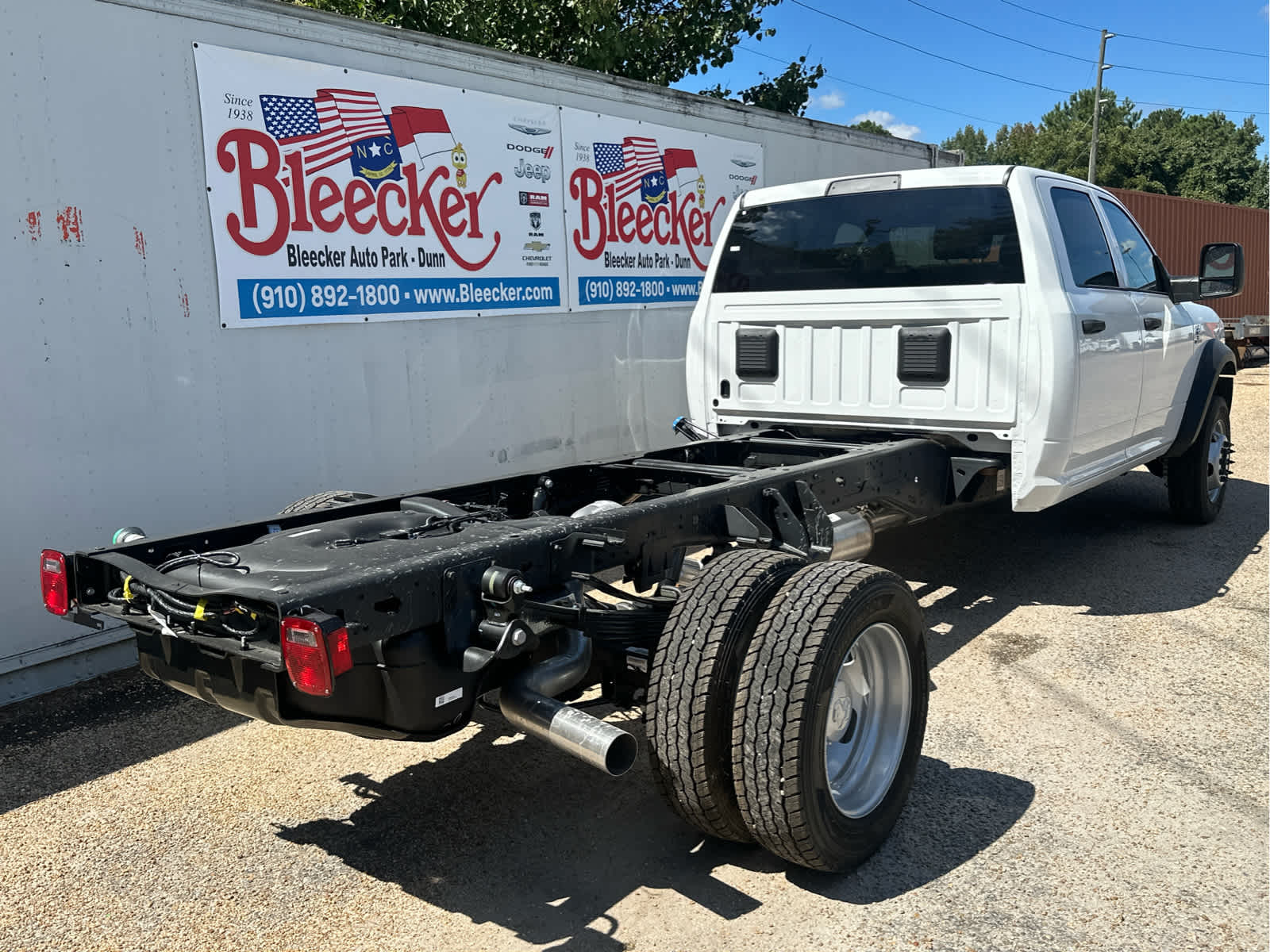 2026 Ram 4500 Tradesman photo 3