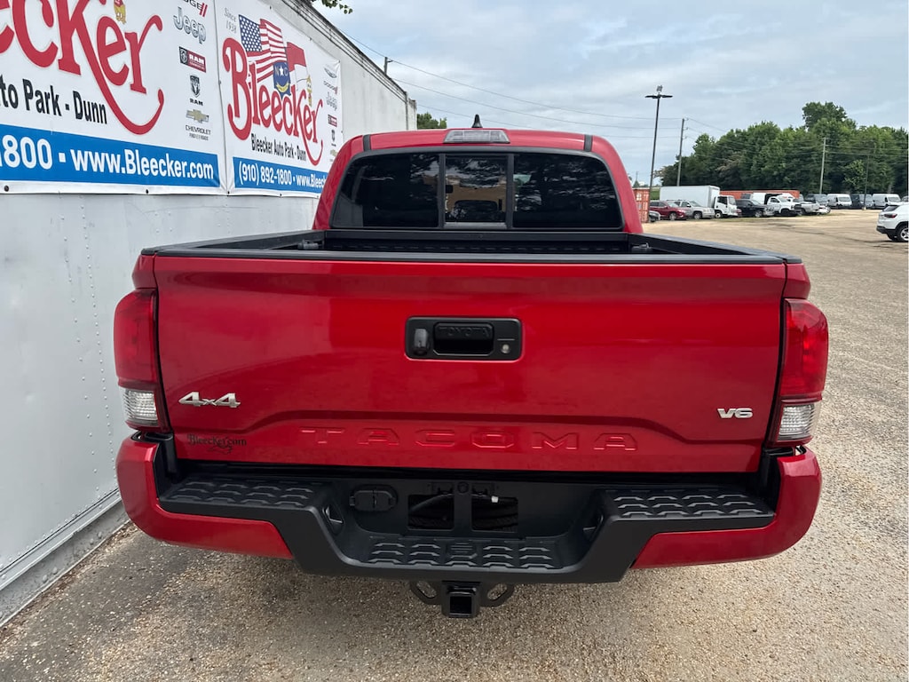 Used 2022 Toyota Tacoma SR Double Cab 5 Bed V6 AT (SE) Truck Double Cab