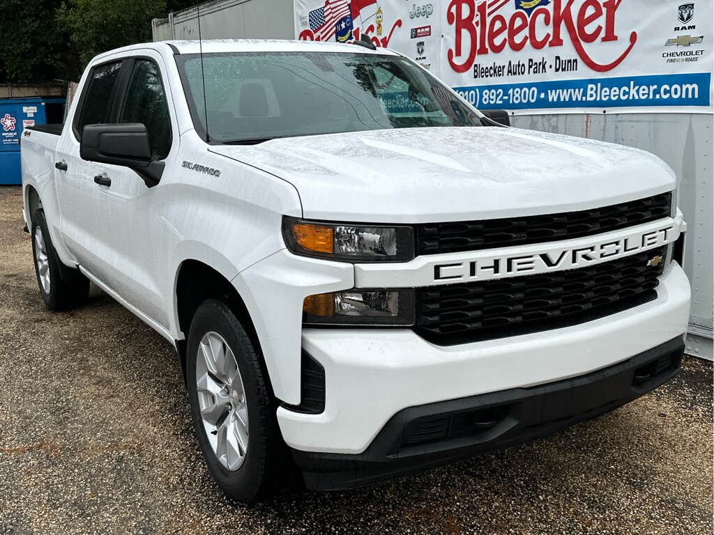 Used 2021 Chevrolet Silverado 1500 Custom 4WD Crew Cab 147 Truck Crew Cab
