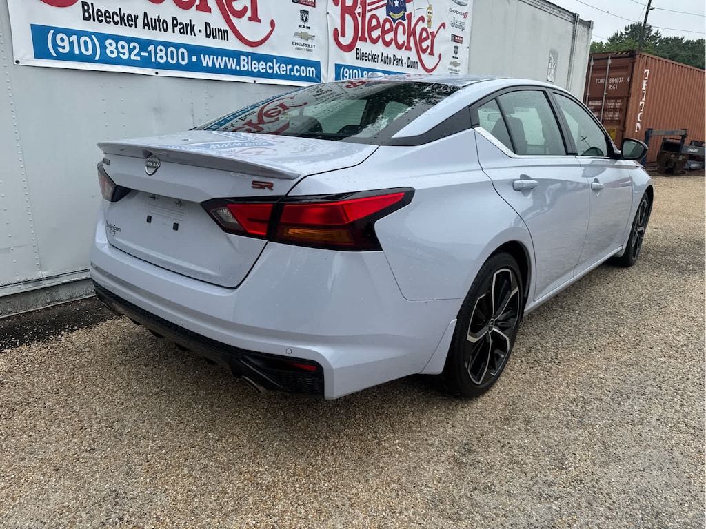 Used 2024 Nissan Altima 2.5 SR Sedan