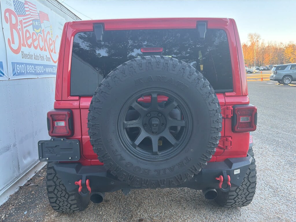 Used 2020 Jeep Wrangler Unlimited Sahara SUV