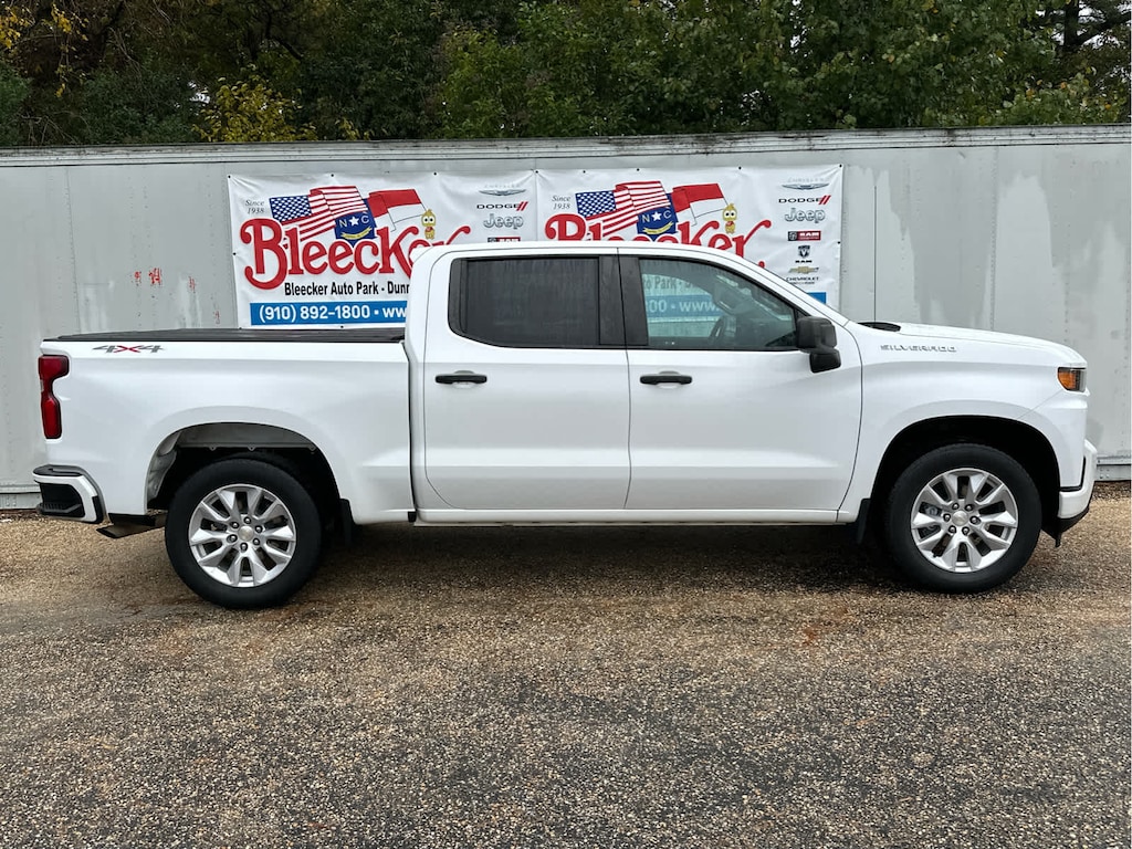 Used 2021 Chevrolet Silverado 1500 Custom 4WD Crew Cab 147 Truck Crew Cab