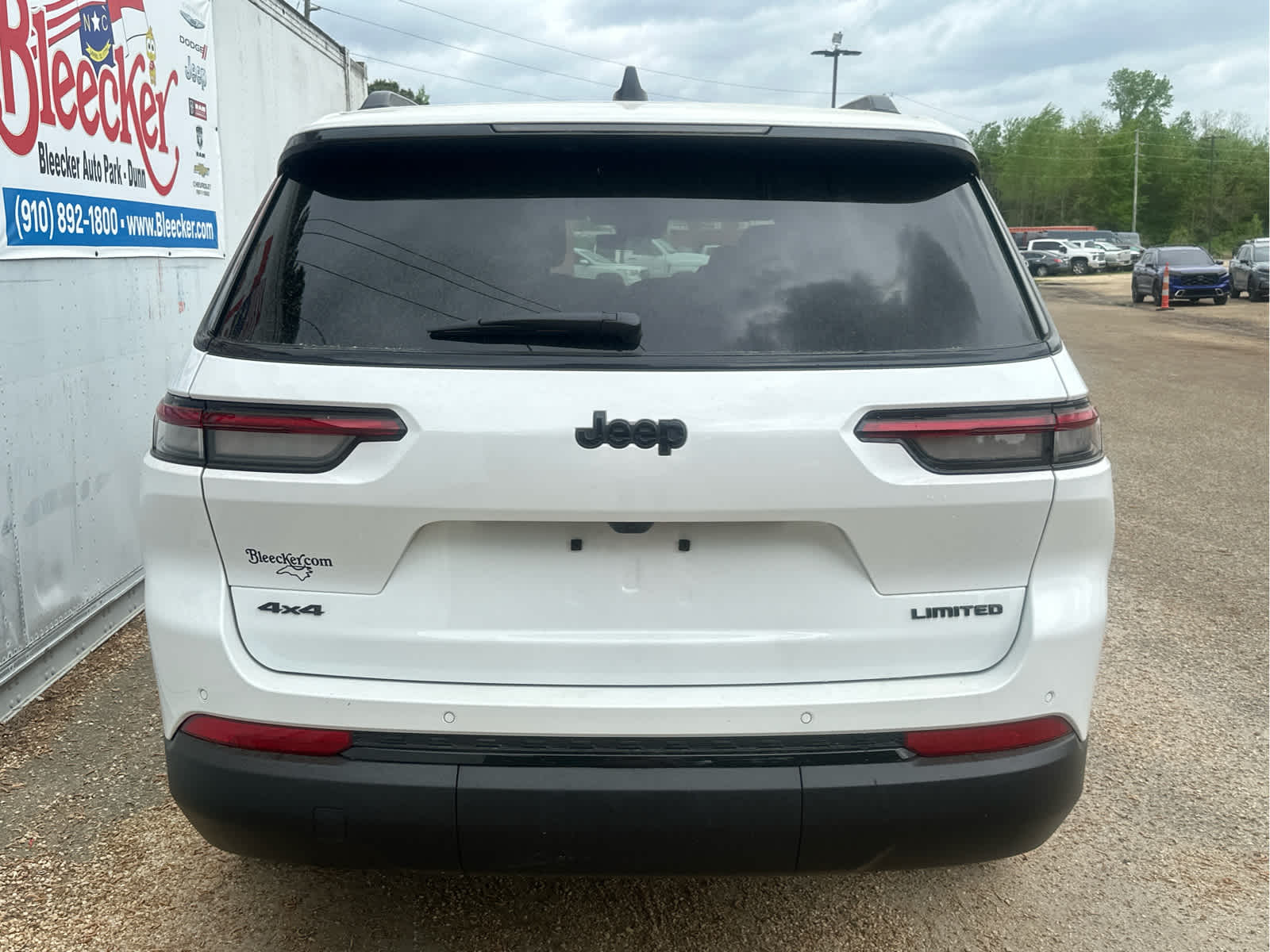 2025 Jeep Grand Cherokee L photo 4