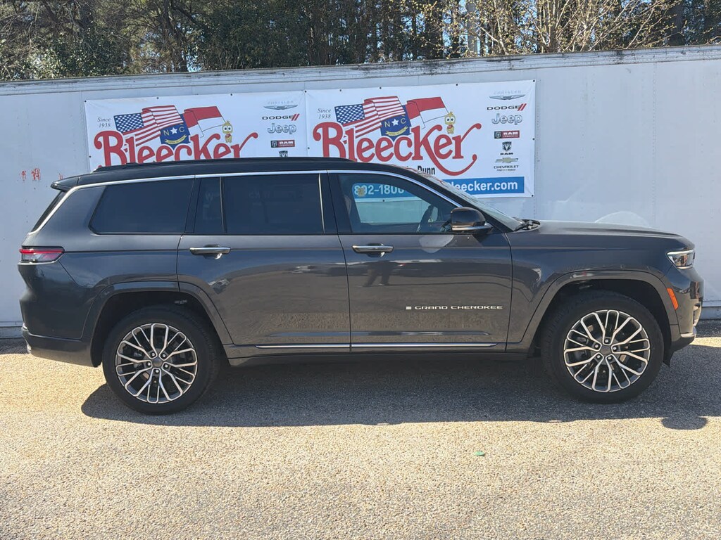 New 2025 Jeep Grand Cherokee L Summit Sport Utility