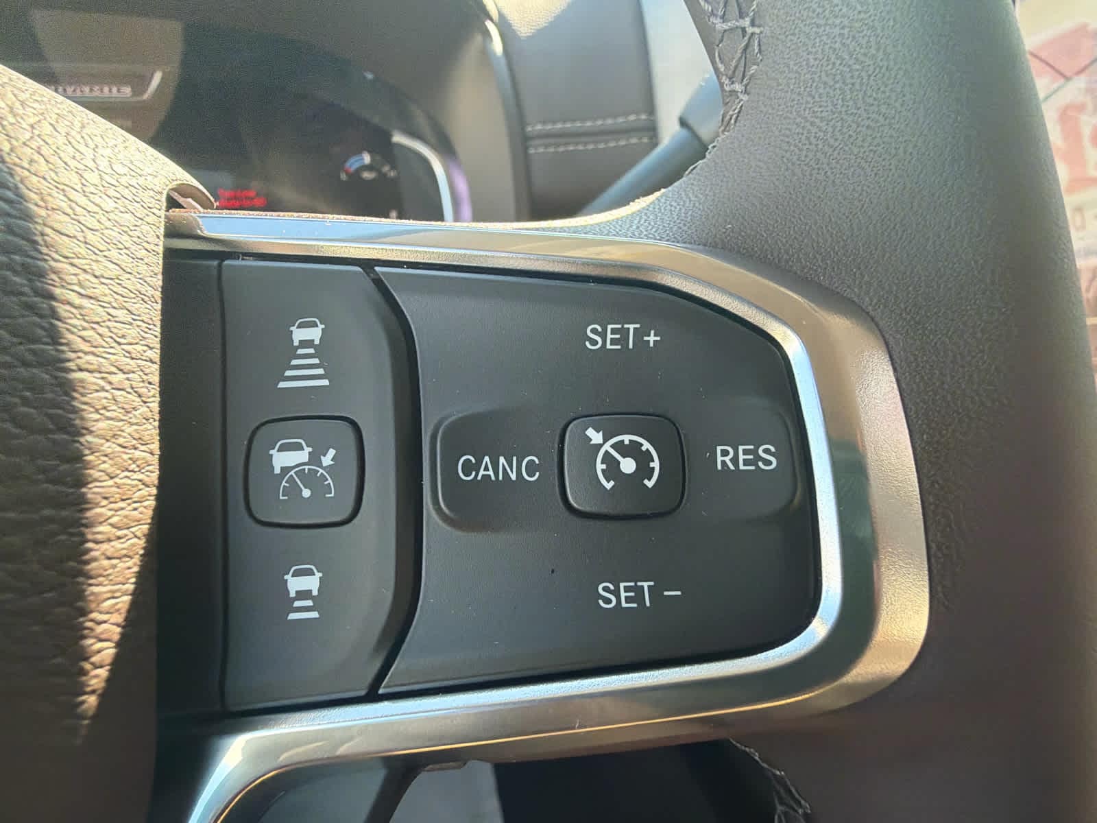 2025 RAM 2500 Laramie - Photo 24