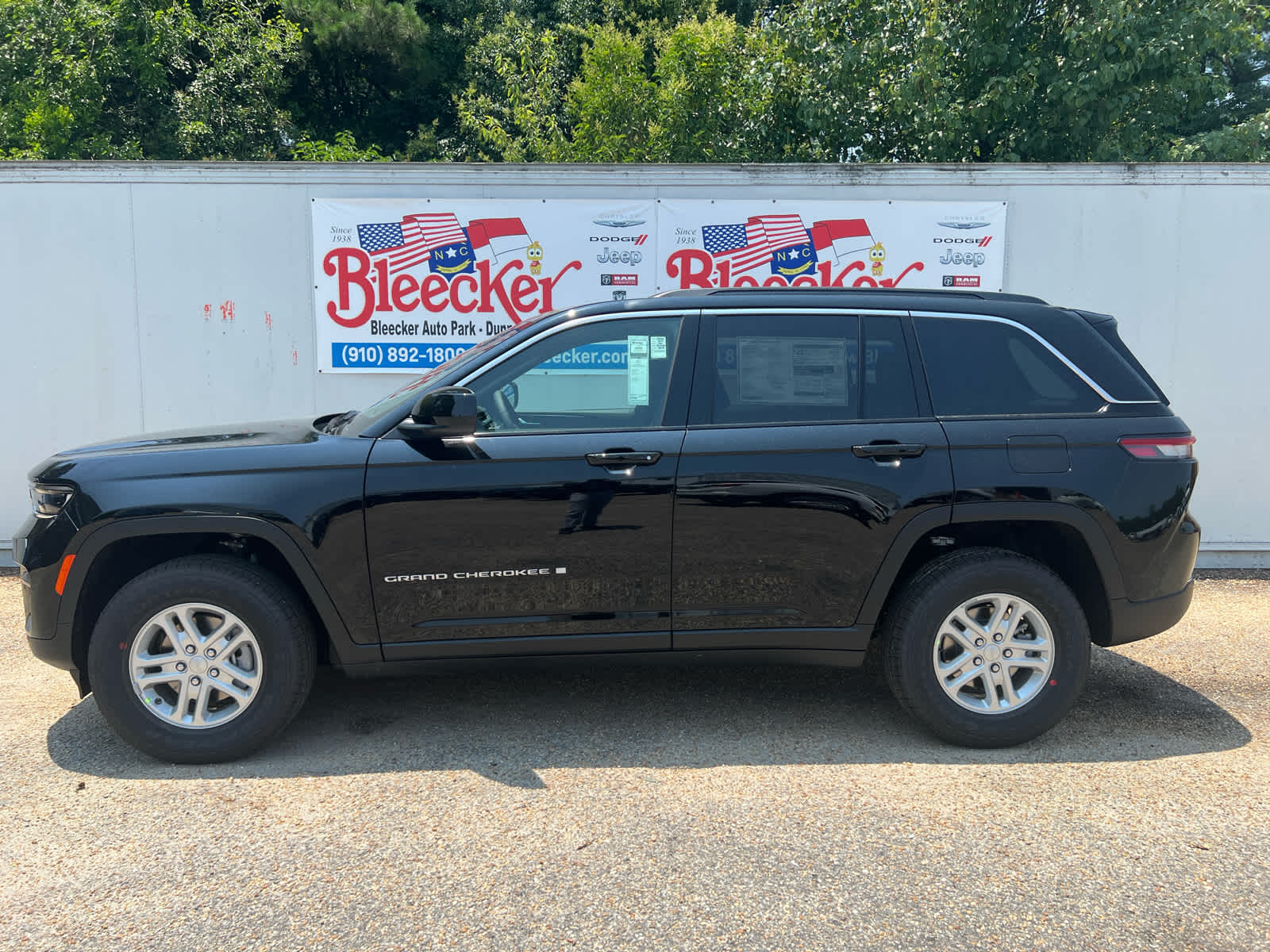 2025 Jeep Grand Cherokee Laredo - Photo 7