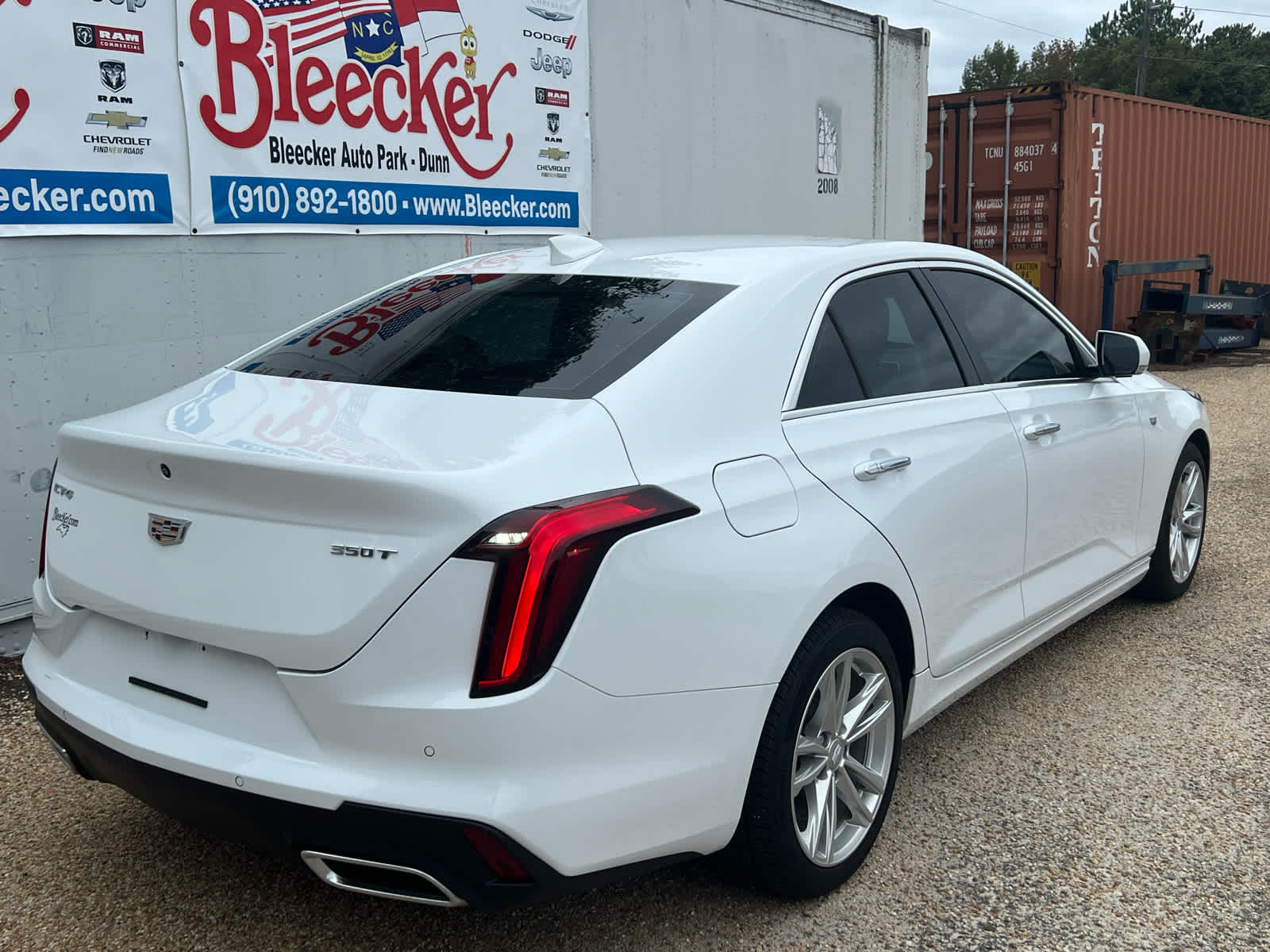 2024 Cadillac CT4 Luxury photo 3