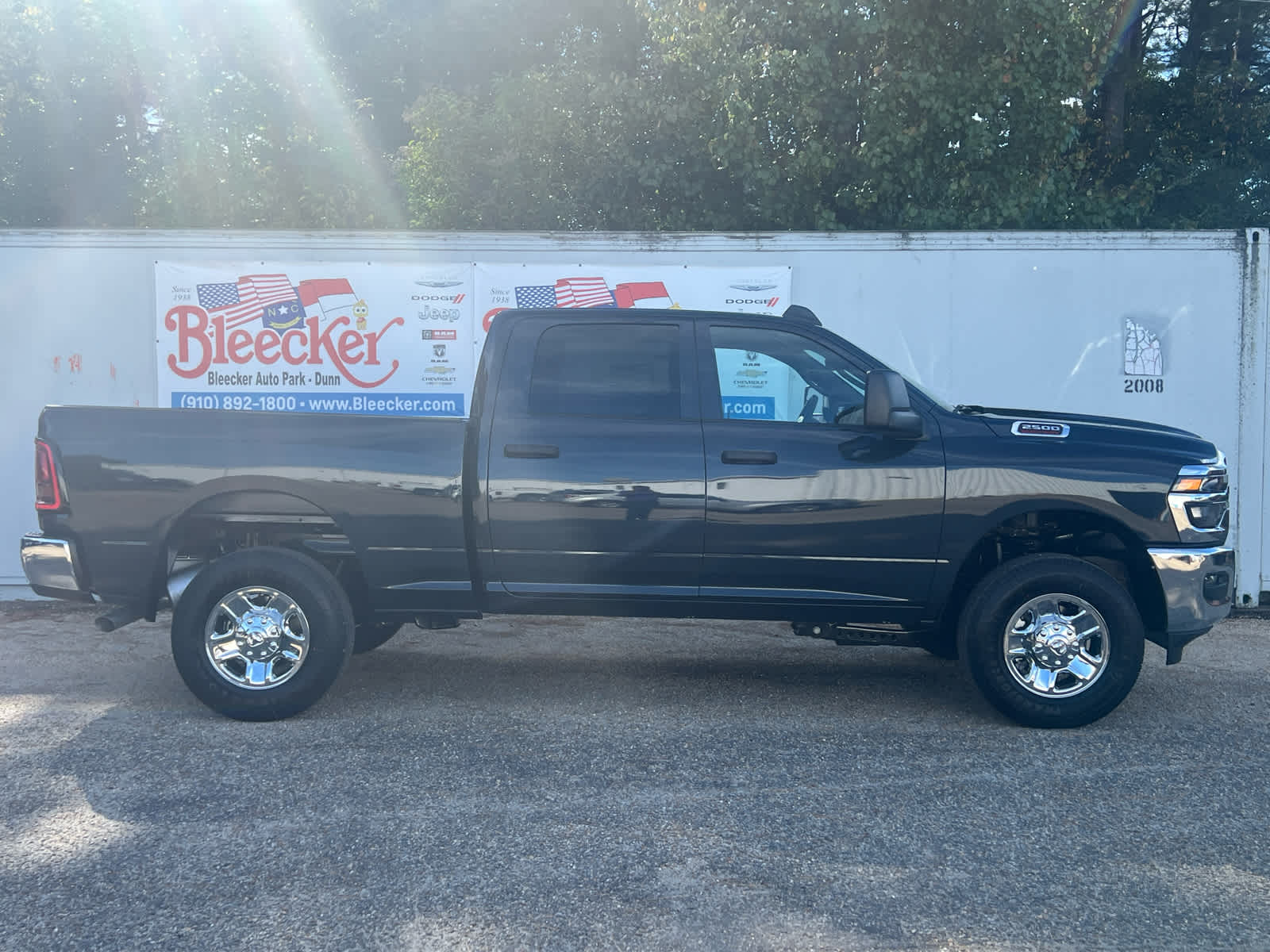 2026 Ram 2500 Tradesman photo 2
