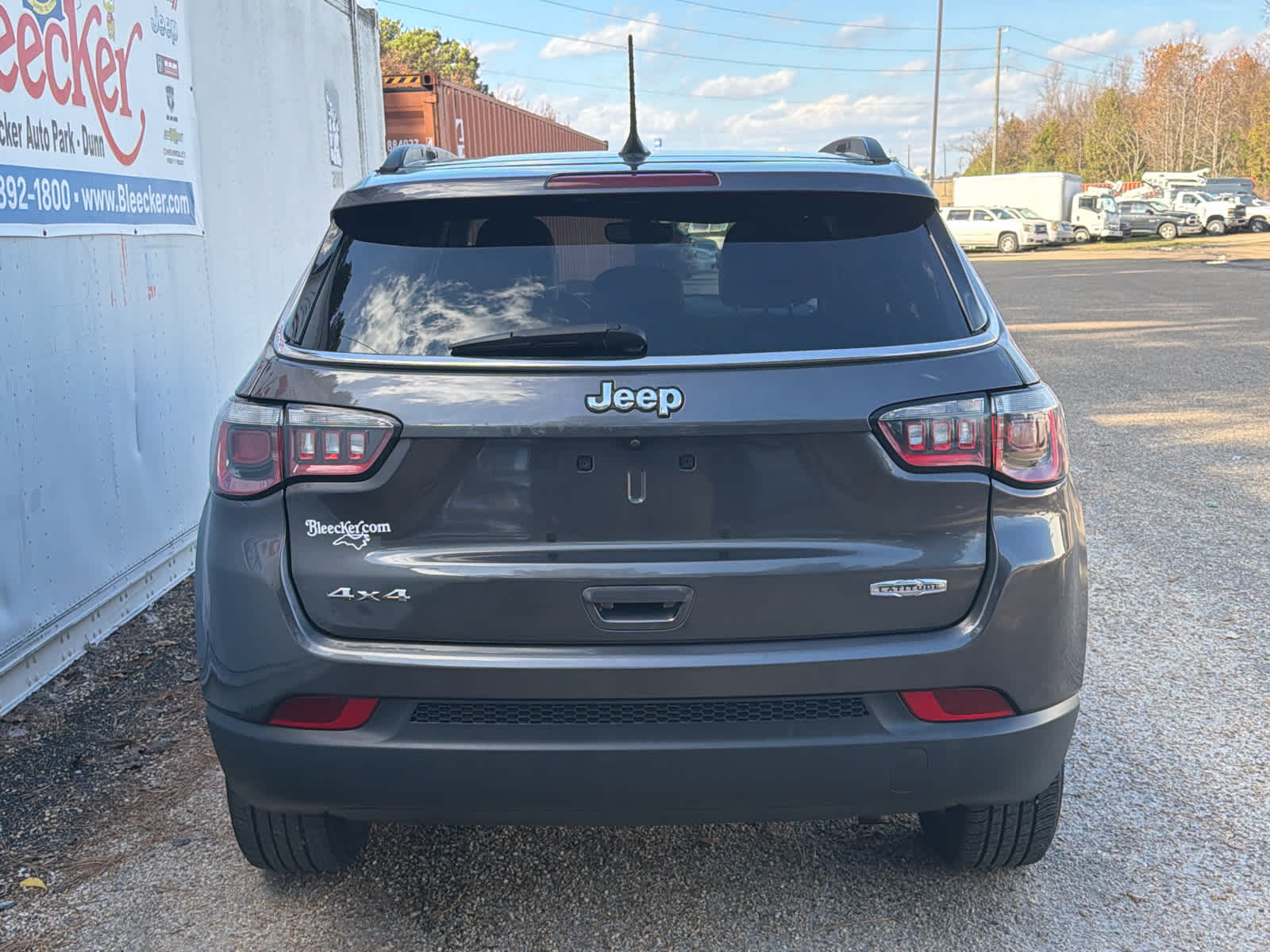 2020 Jeep Compass Latitude photo 3