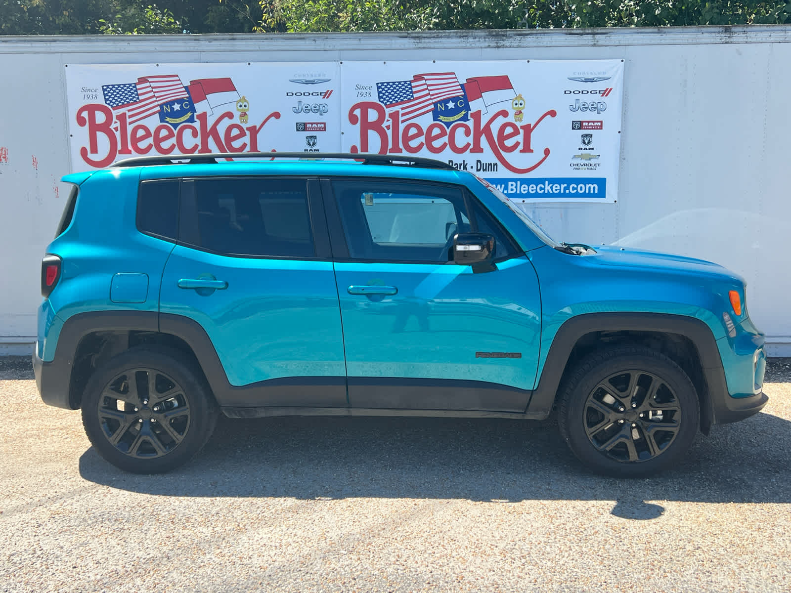 2022 Jeep Renegade Altitude photo 2