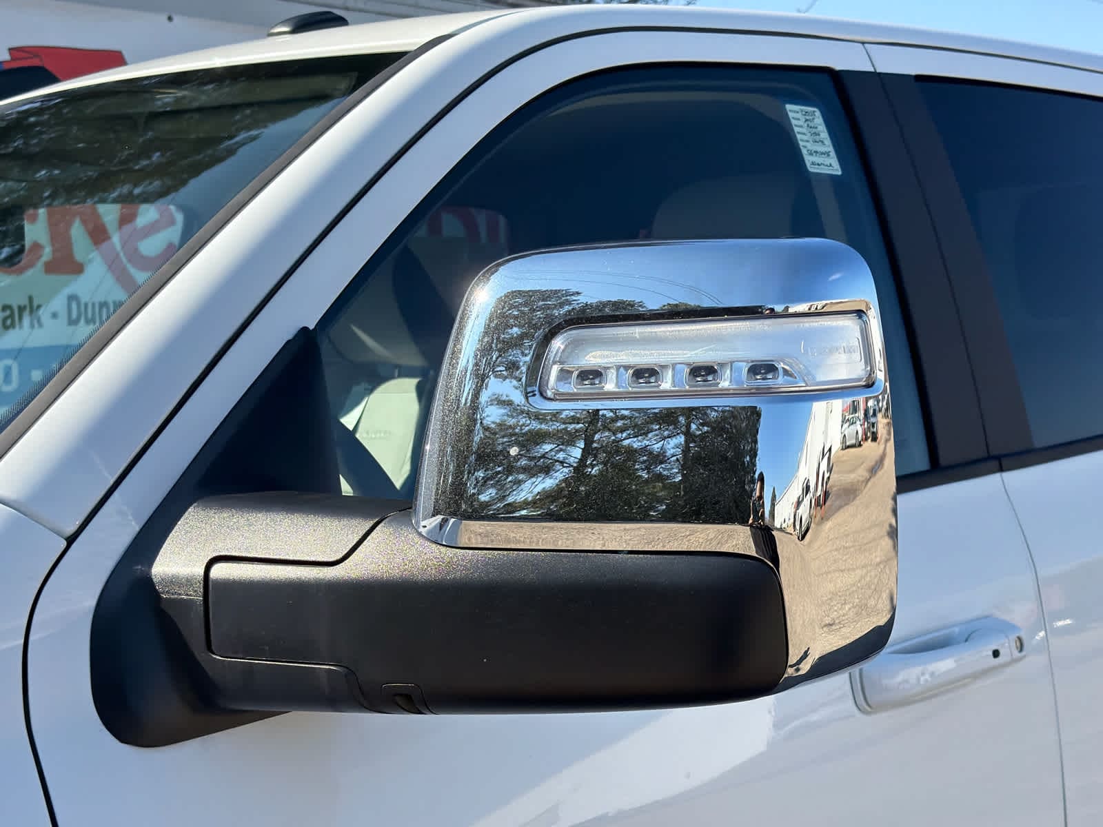 2025 RAM 2500 Laramie - Photo 11