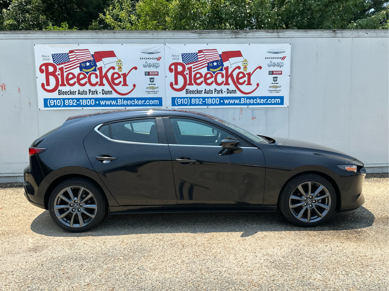 2023 Mazda Mazda3 Hatchback 2.5 s Preferred photo 2