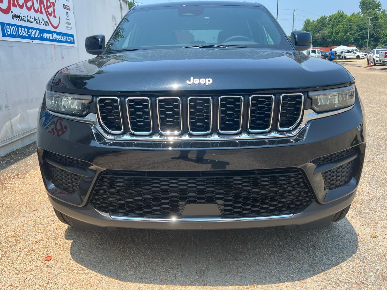2025 Jeep Grand Cherokee Laredo - Photo 9