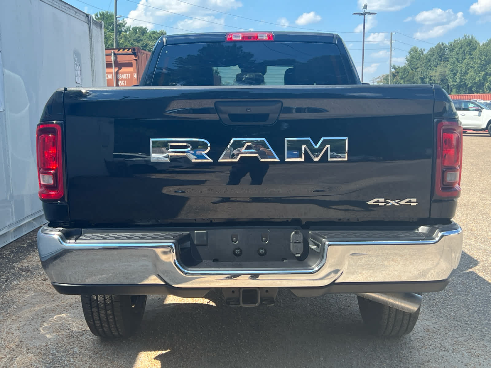 2026 Ram 2500 Tradesman photo 4
