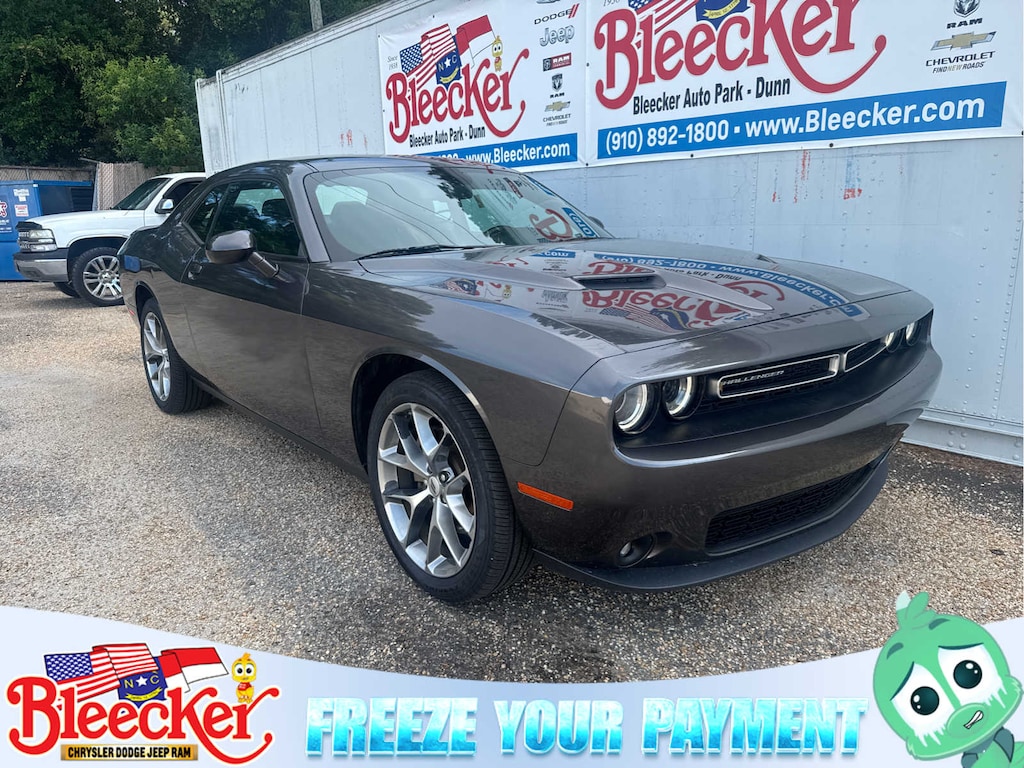 Used 2022 Dodge Challenger SXT Coupe
