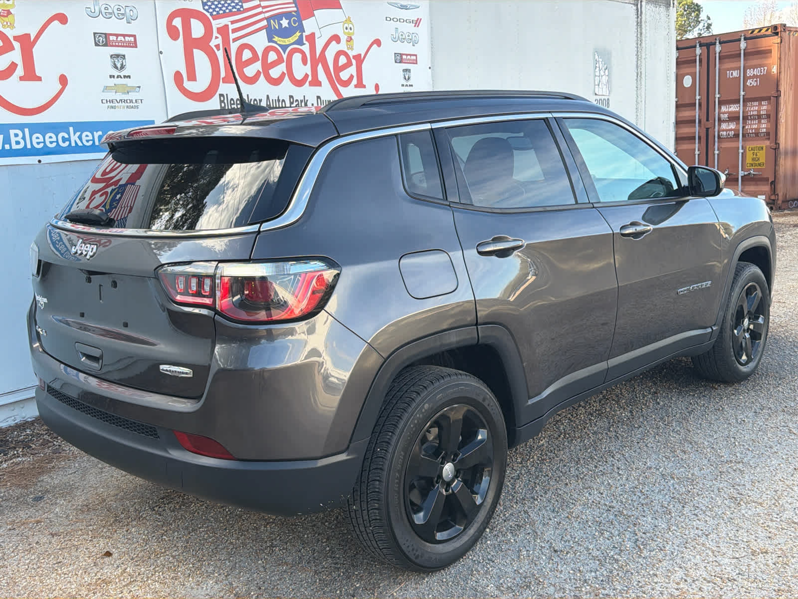 2020 Jeep Compass Latitude photo 2