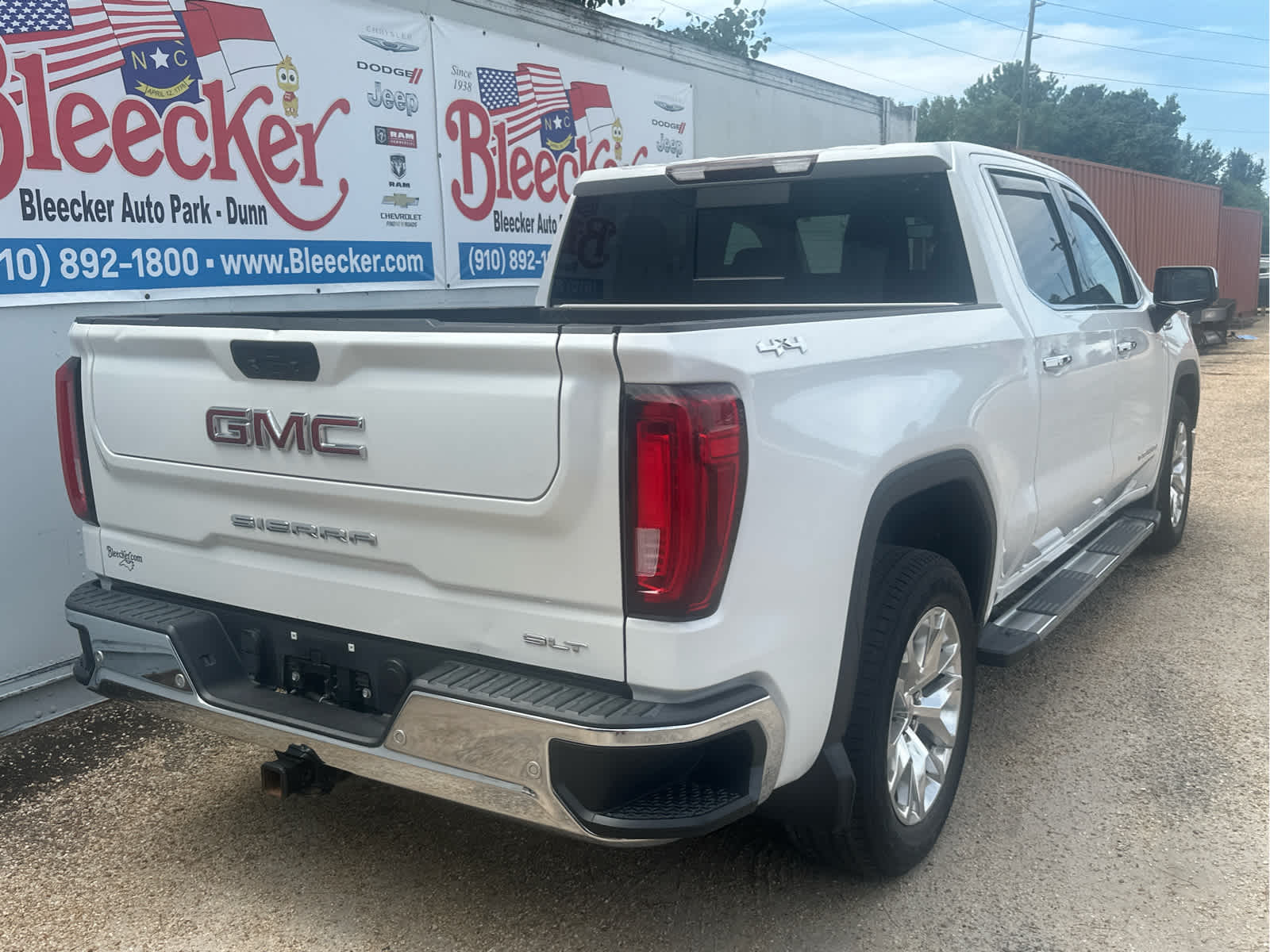 2019 Gmc Sierra 1500 SLT photo 3
