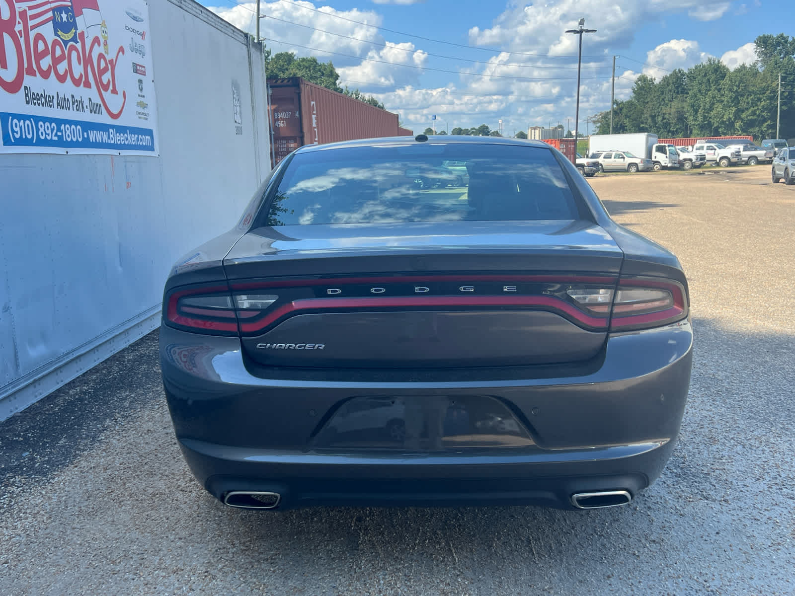 2021 Dodge Charger SXT photo 4
