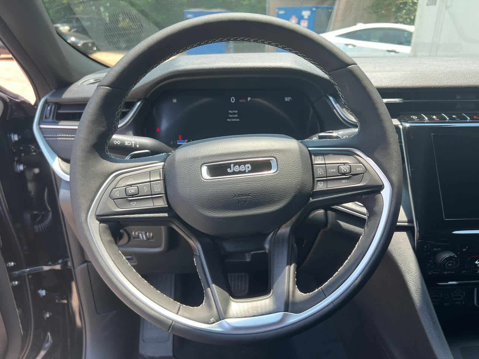 2025 Jeep Grand Cherokee Laredo - Photo 27