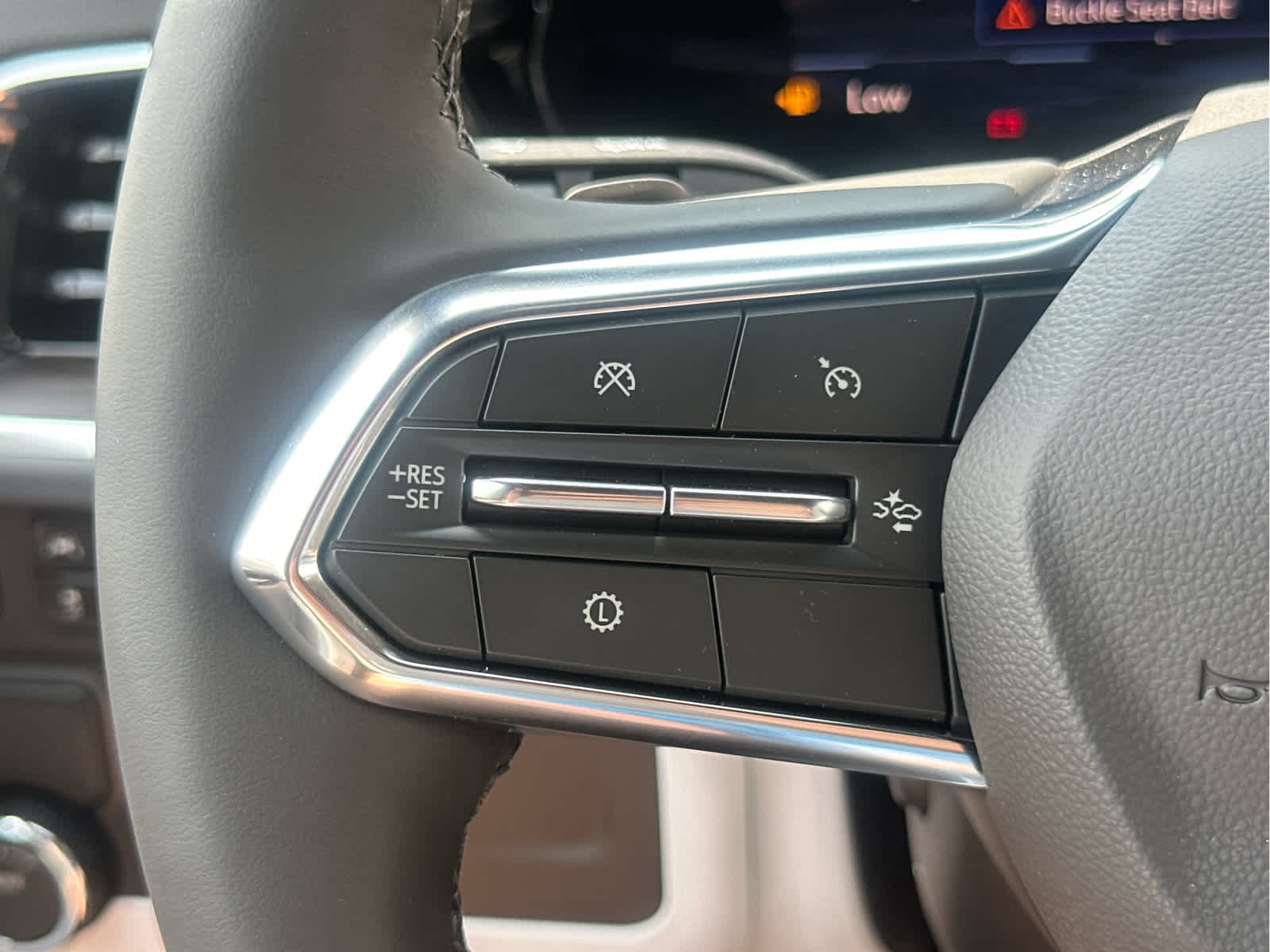 2025 Chevrolet Suburban Premier - Photo 29