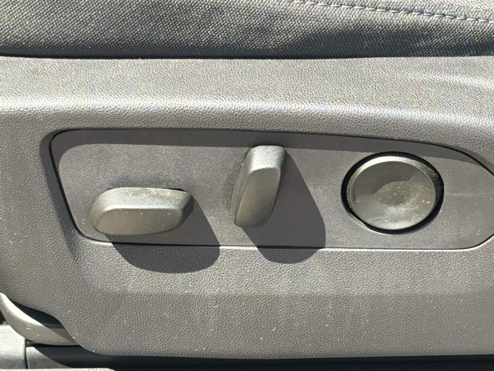 2024 Chevrolet Silverado 1500 LT - Photo 20