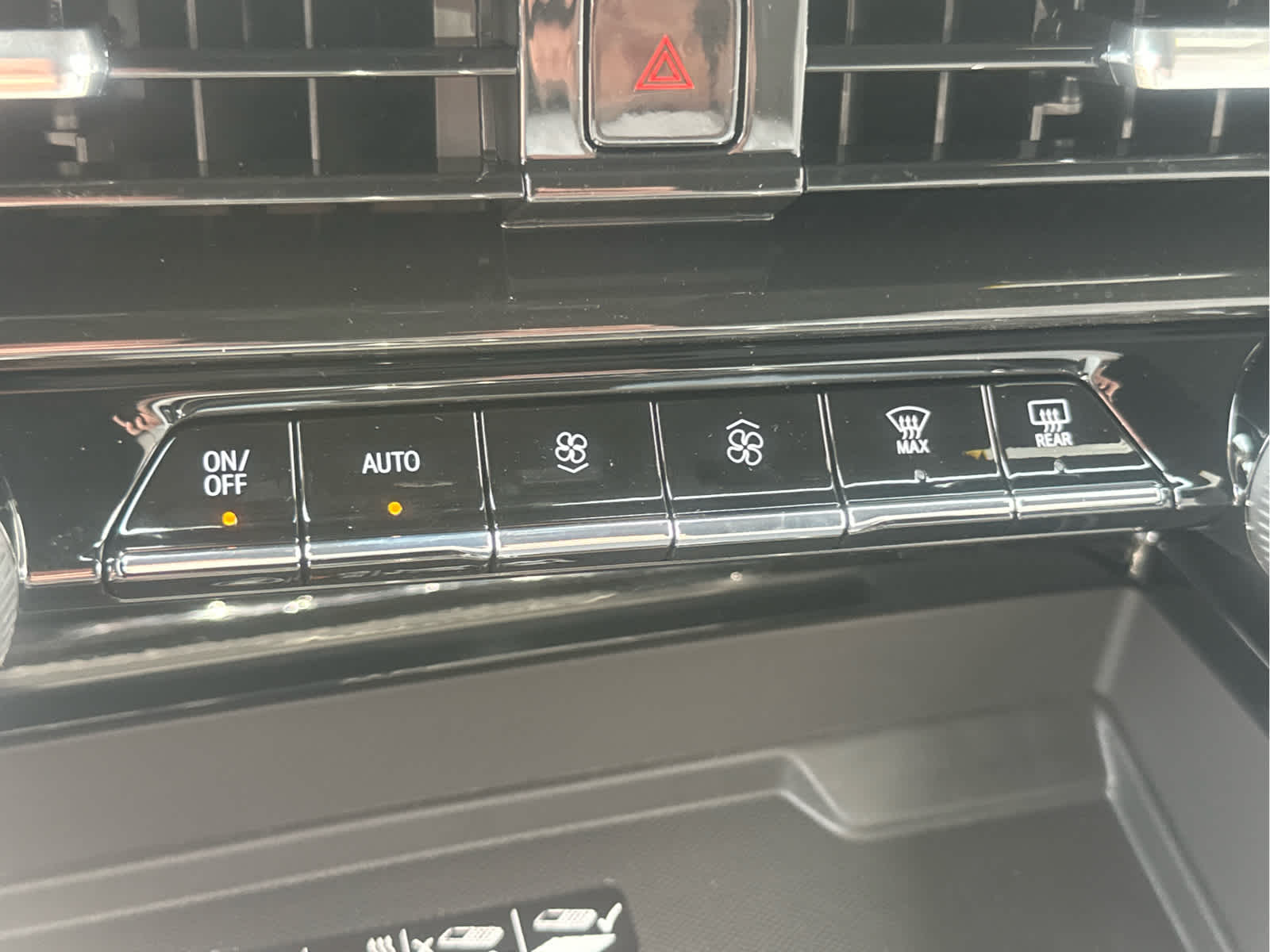 2025 Chevrolet Suburban Premier - Photo 36
