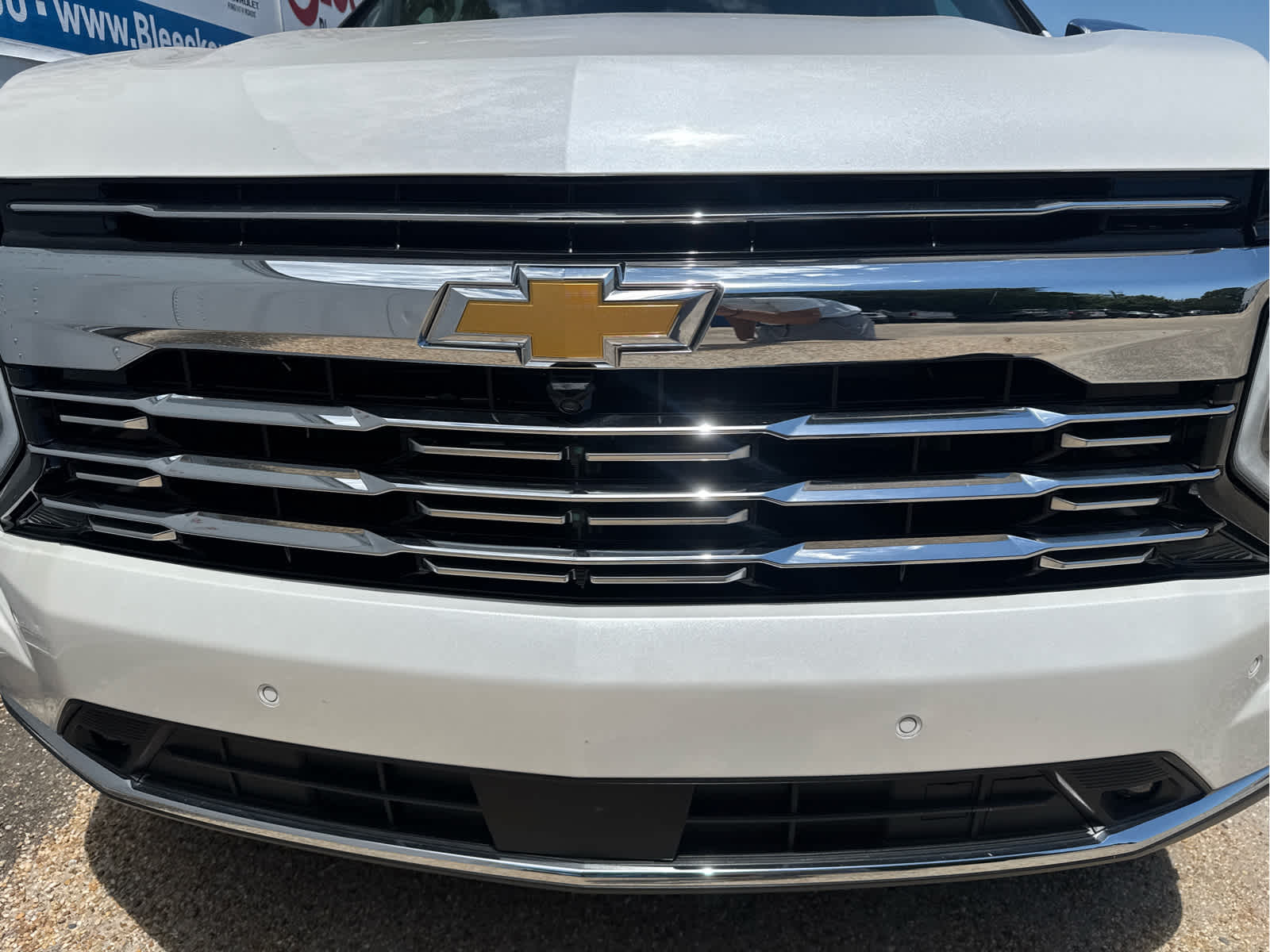 2025 Chevrolet Suburban Premier - Photo 9