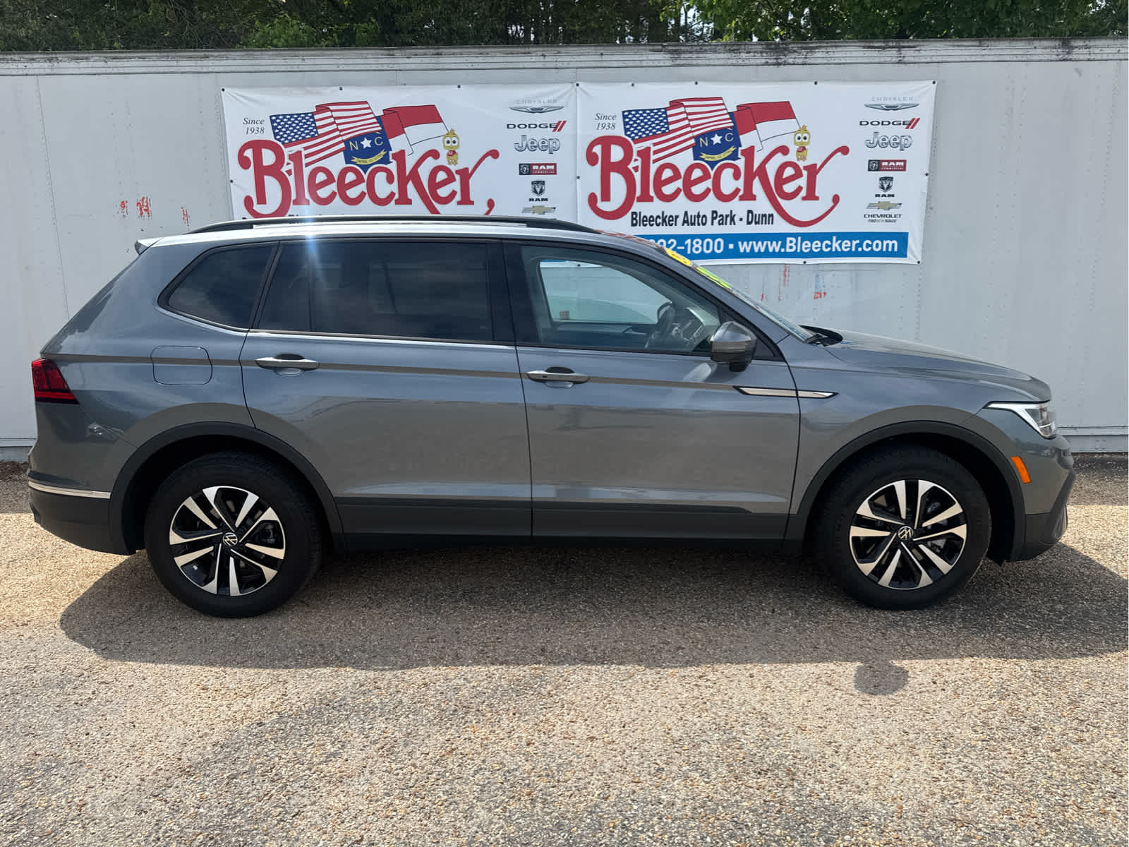 3VVRB7AX7RM214839