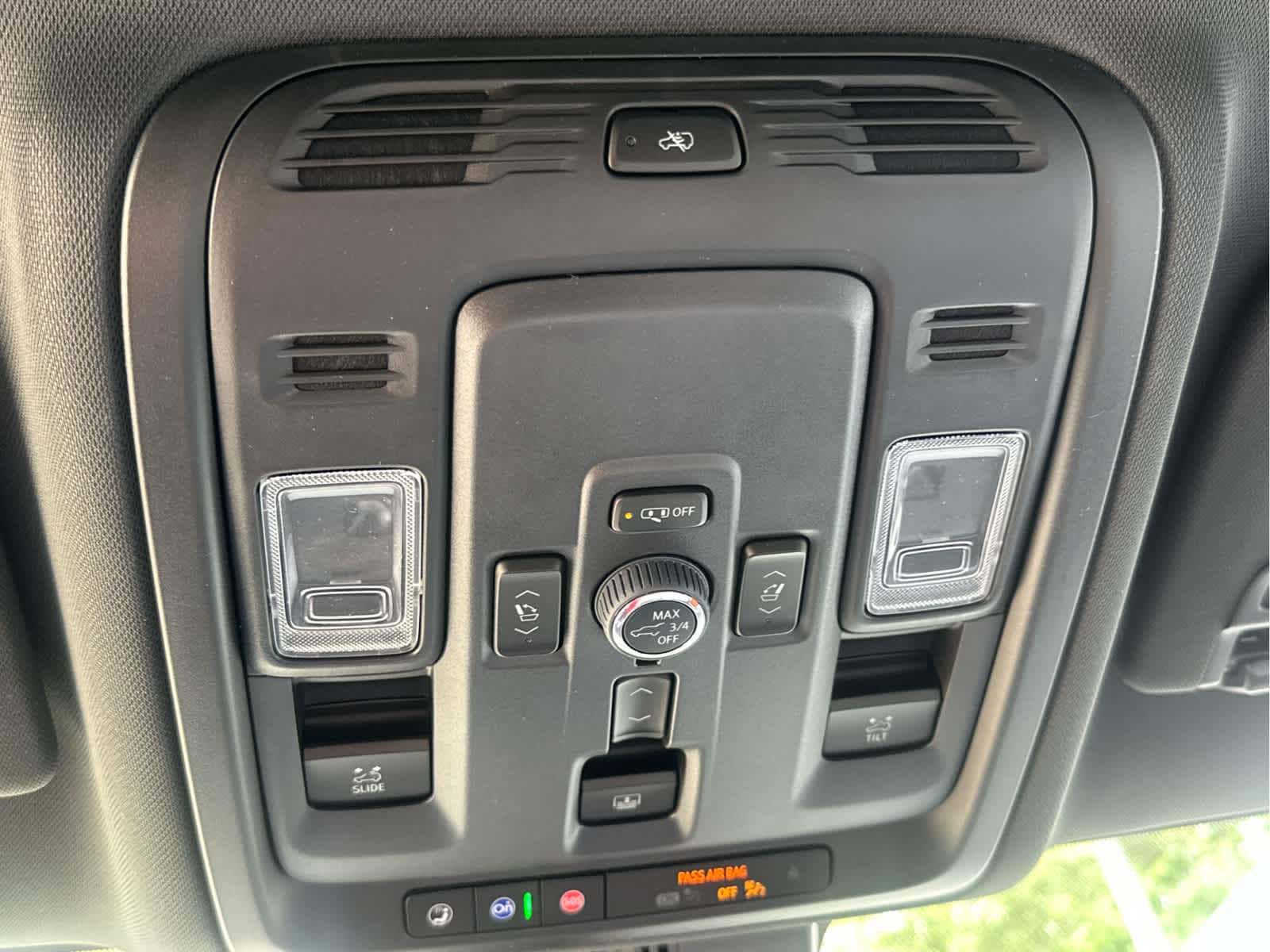 2025 Chevrolet Suburban Premier - Photo 45