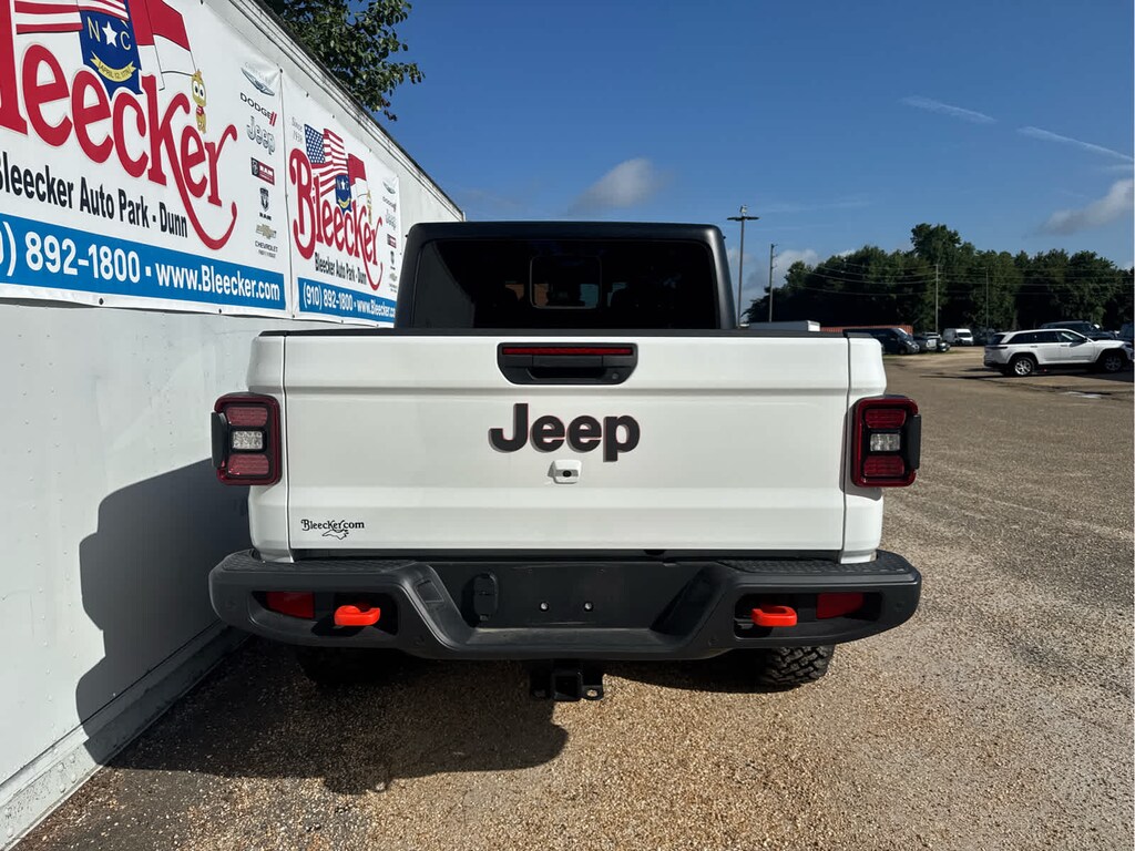 Used 2024 Jeep Gladiator Mojave