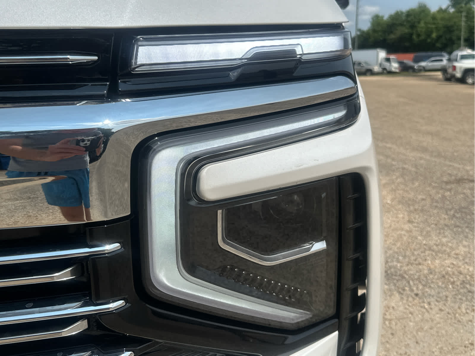 2025 Chevrolet Suburban Premier - Photo 9