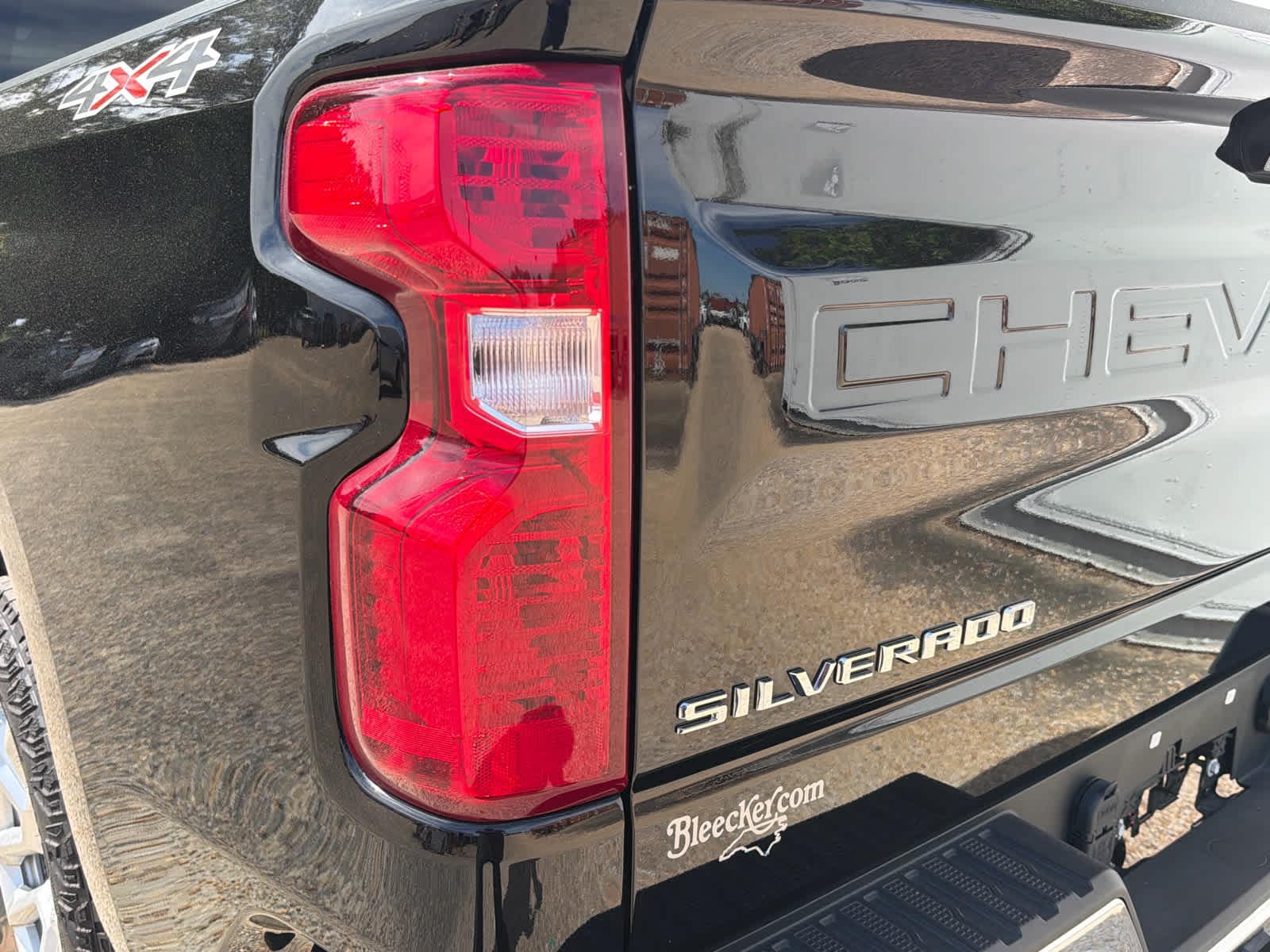2024 Chevrolet Silverado 1500 LT - Photo 15