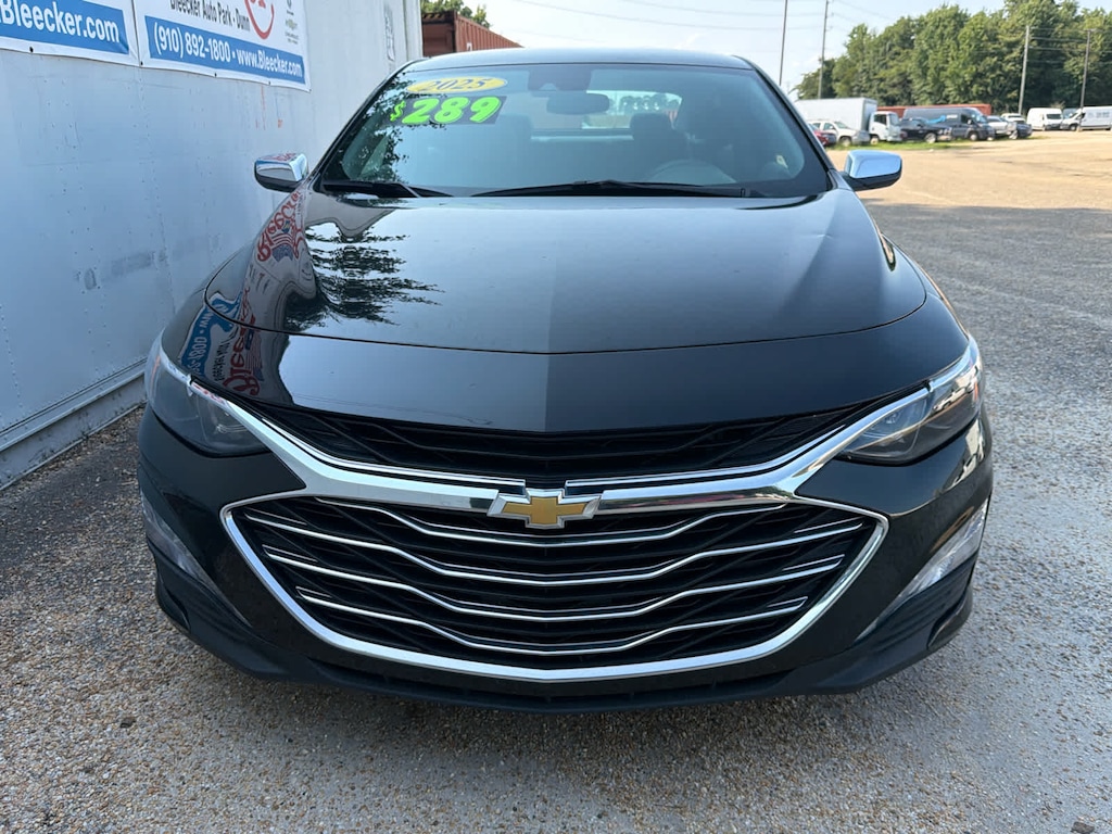 Used 2025 Chevrolet Malibu 1LT Car