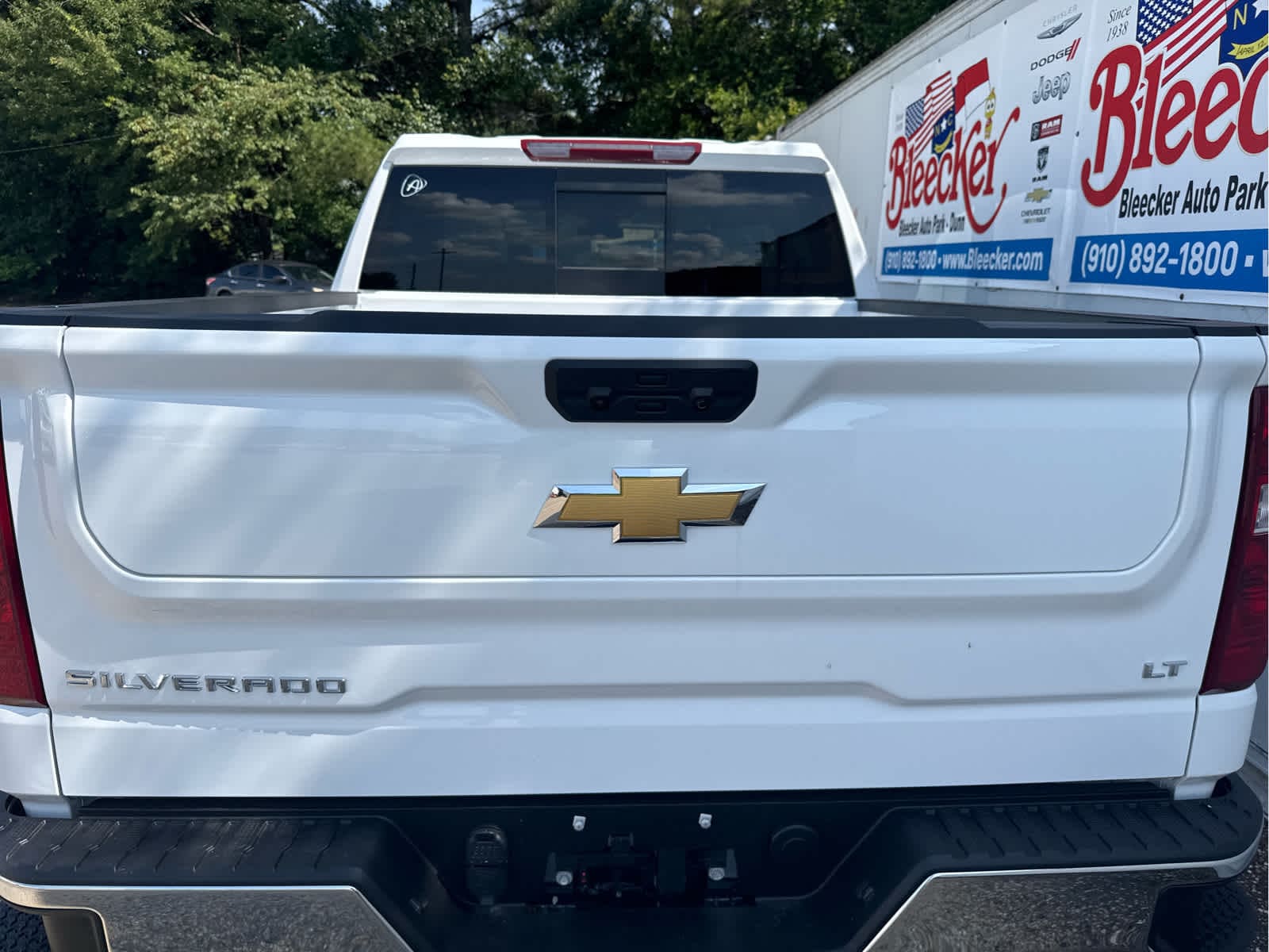 2025 Chevrolet Silverado 1500 LT - Photo 18