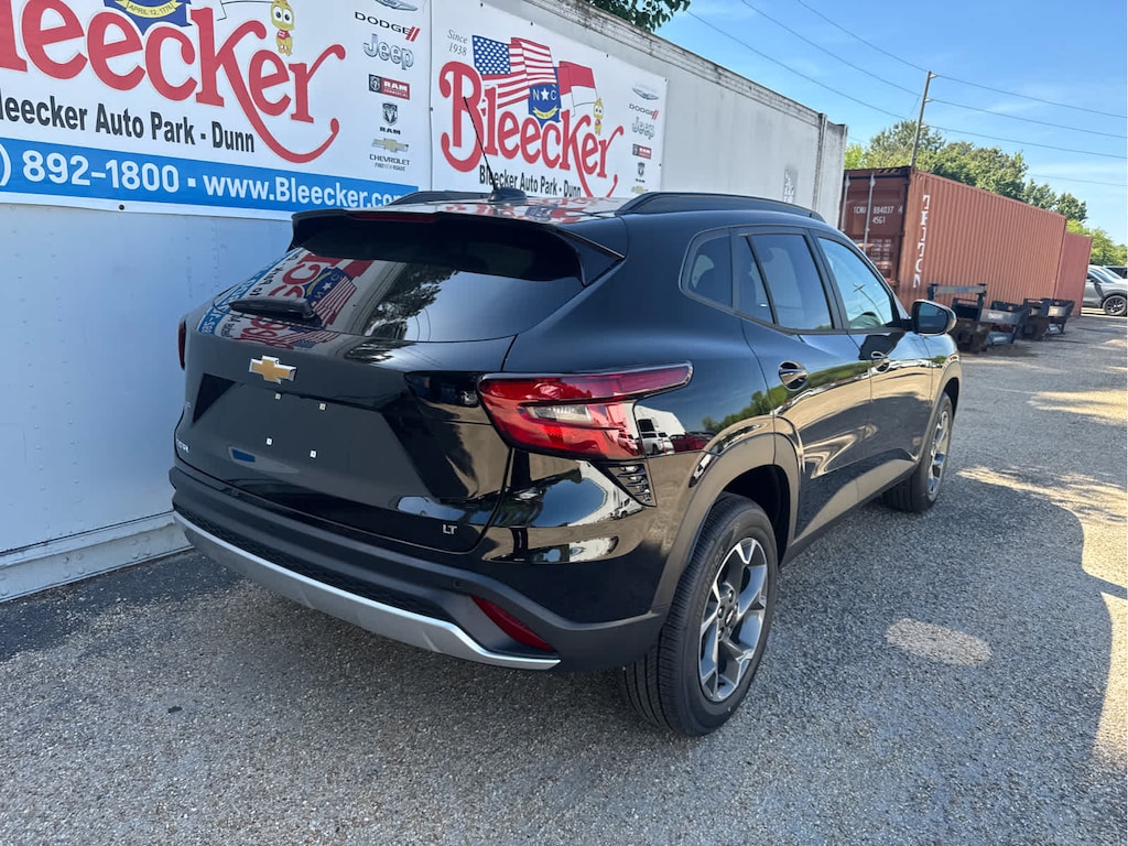 New 2026 Chevrolet Trax LT SUV