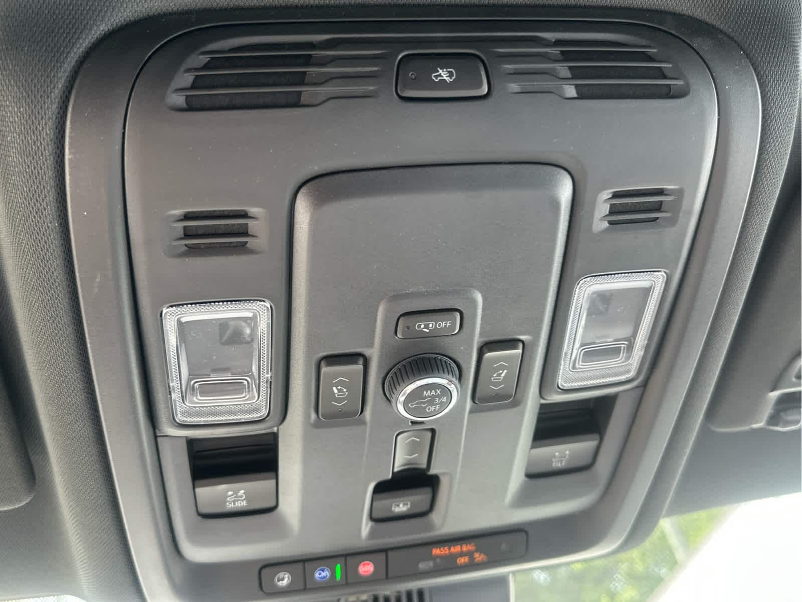 2025 Chevrolet Suburban Premier - Photo 43