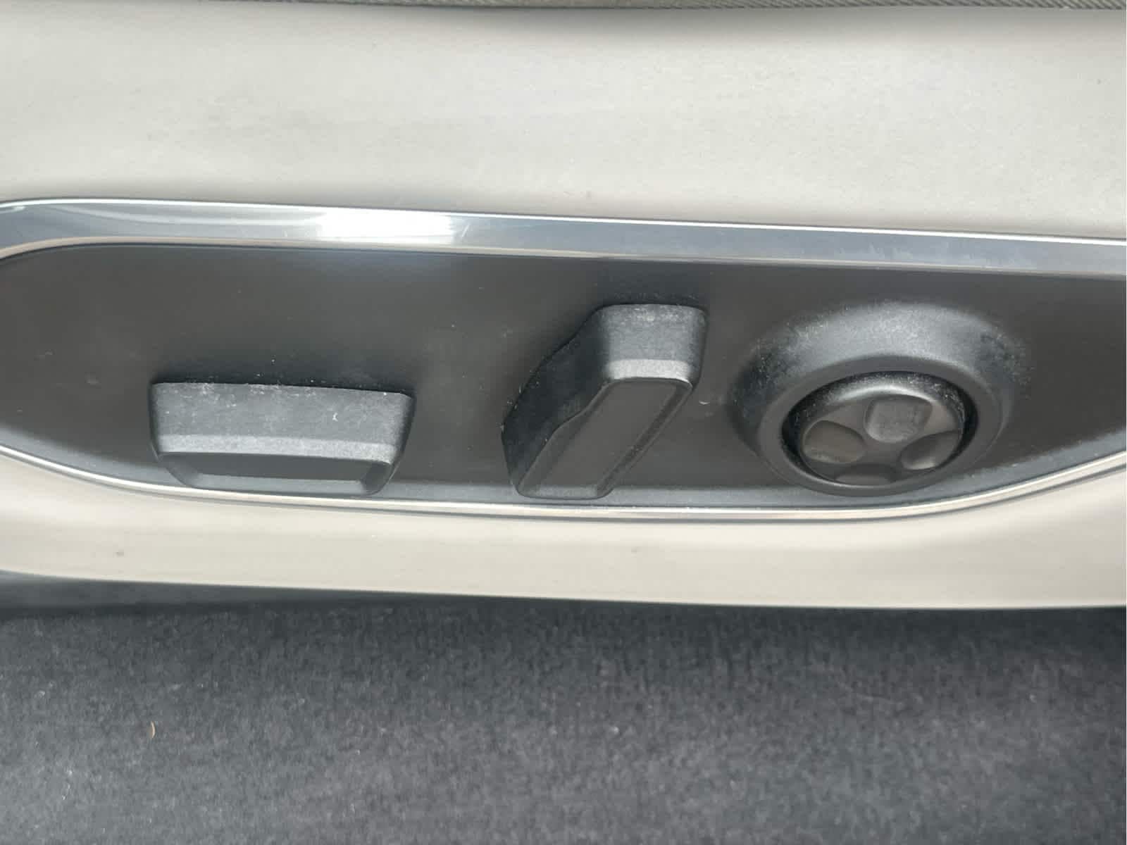2022 Jeep Wagoneer Series III - Photo 25
