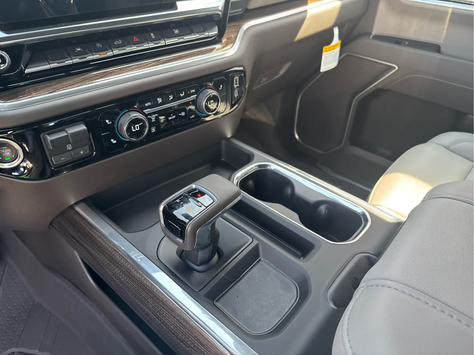 2025 Chevrolet Silverado 1500 LT - Photo 28