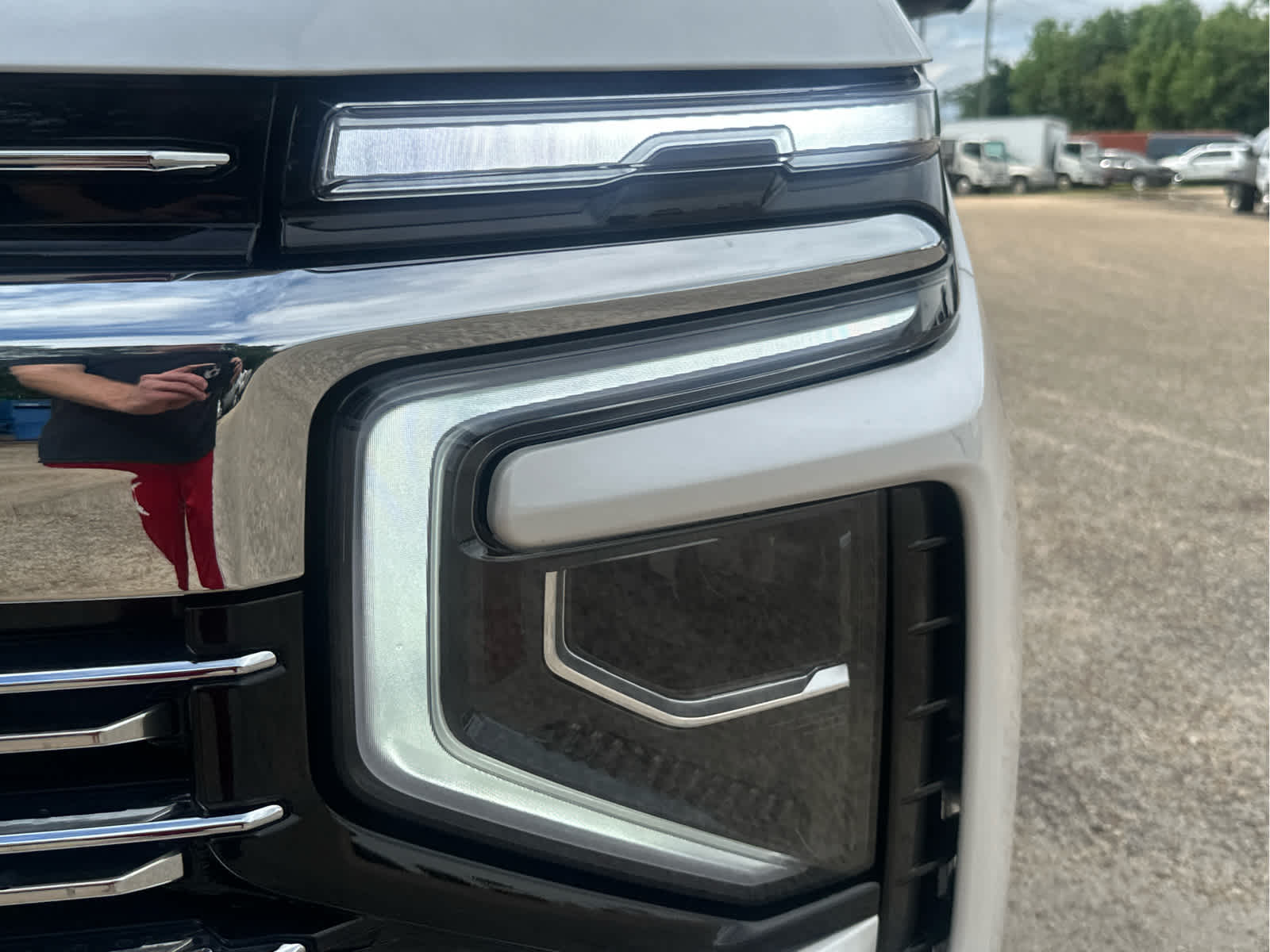 2025 Chevrolet Suburban Premier - Photo 9