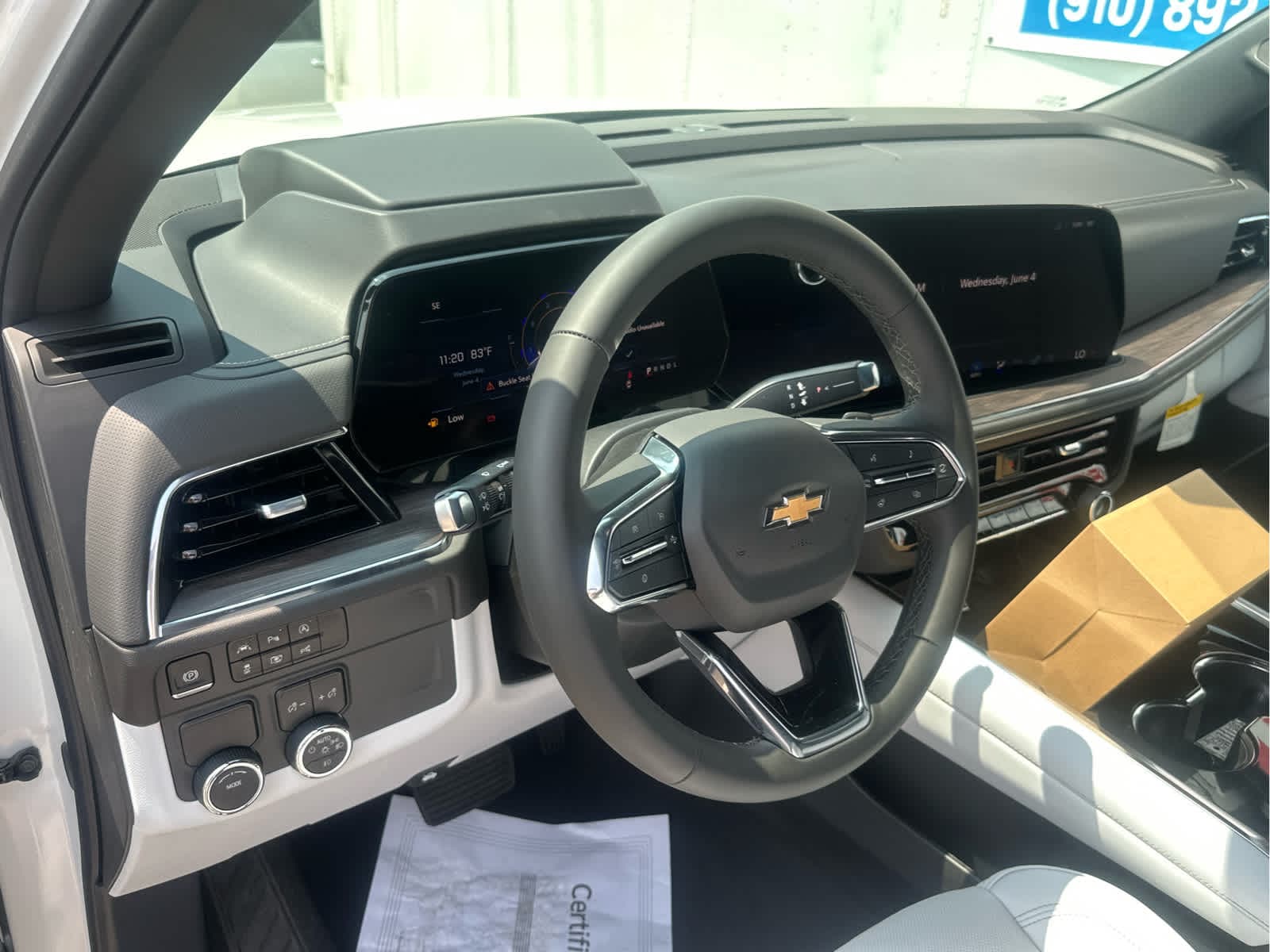 2025 Chevrolet Suburban Premier - Photo 27