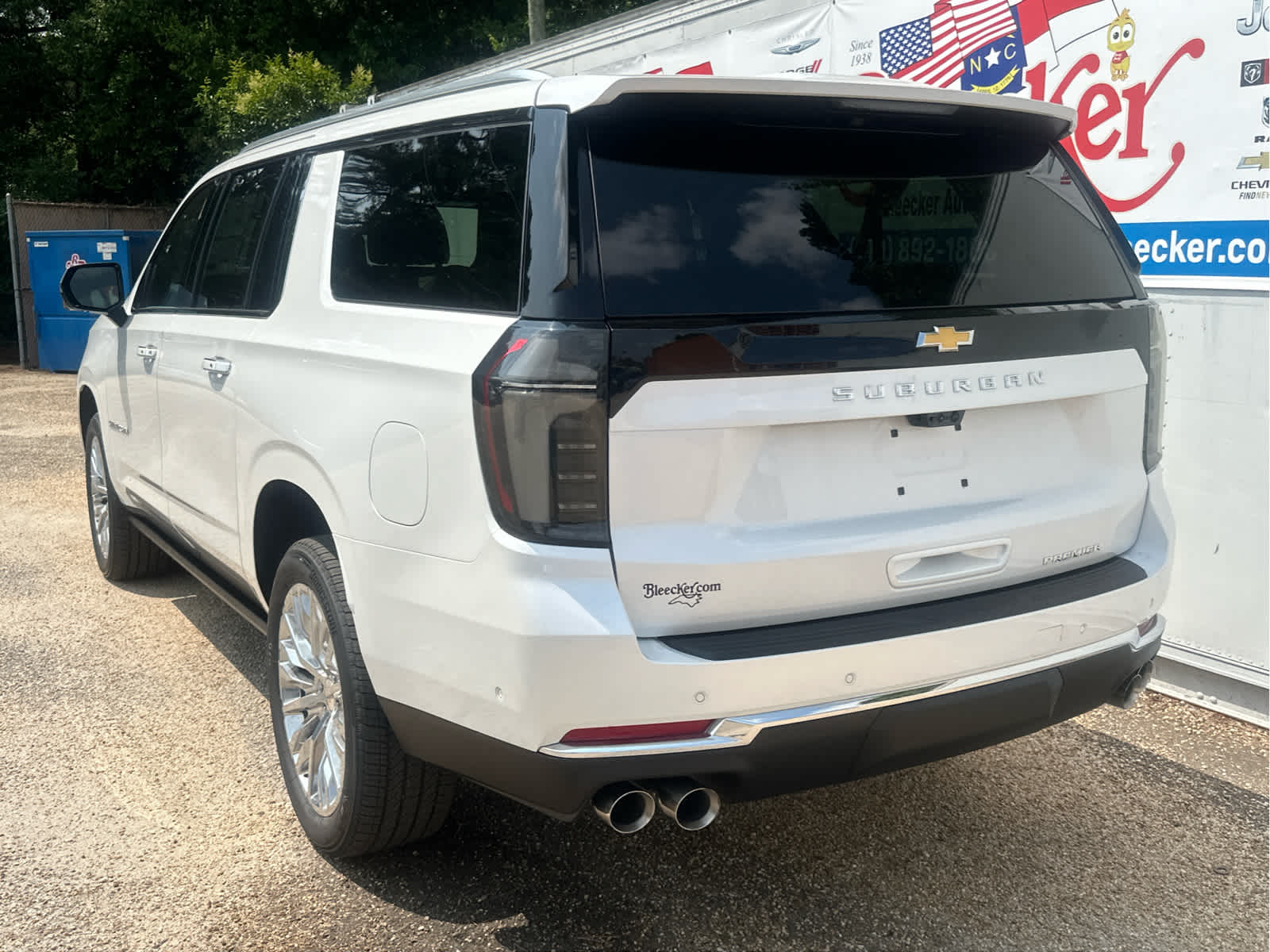 2025 Chevrolet Suburban Premier - Photo 8