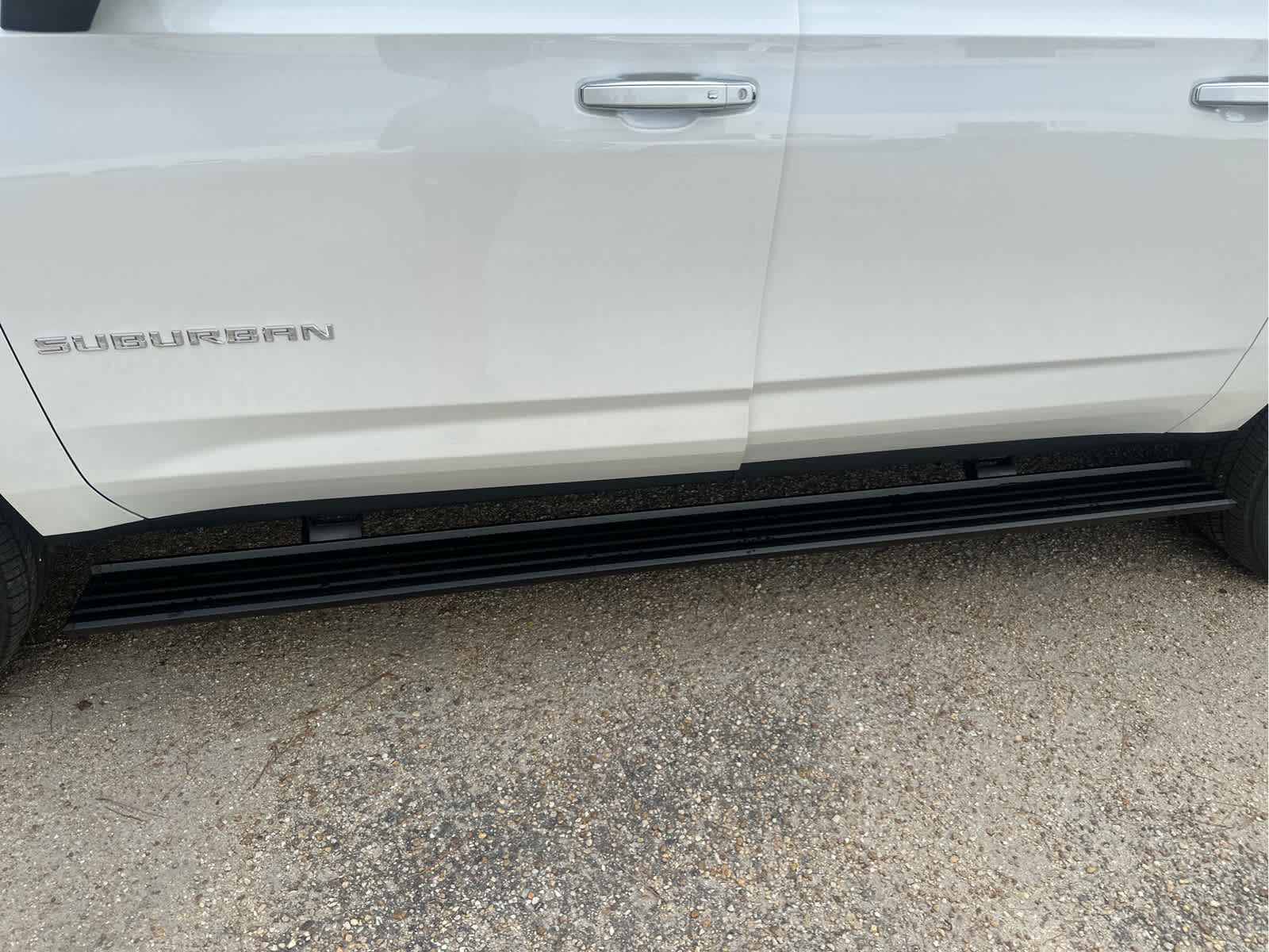 2025 Chevrolet Suburban Premier - Photo 17
