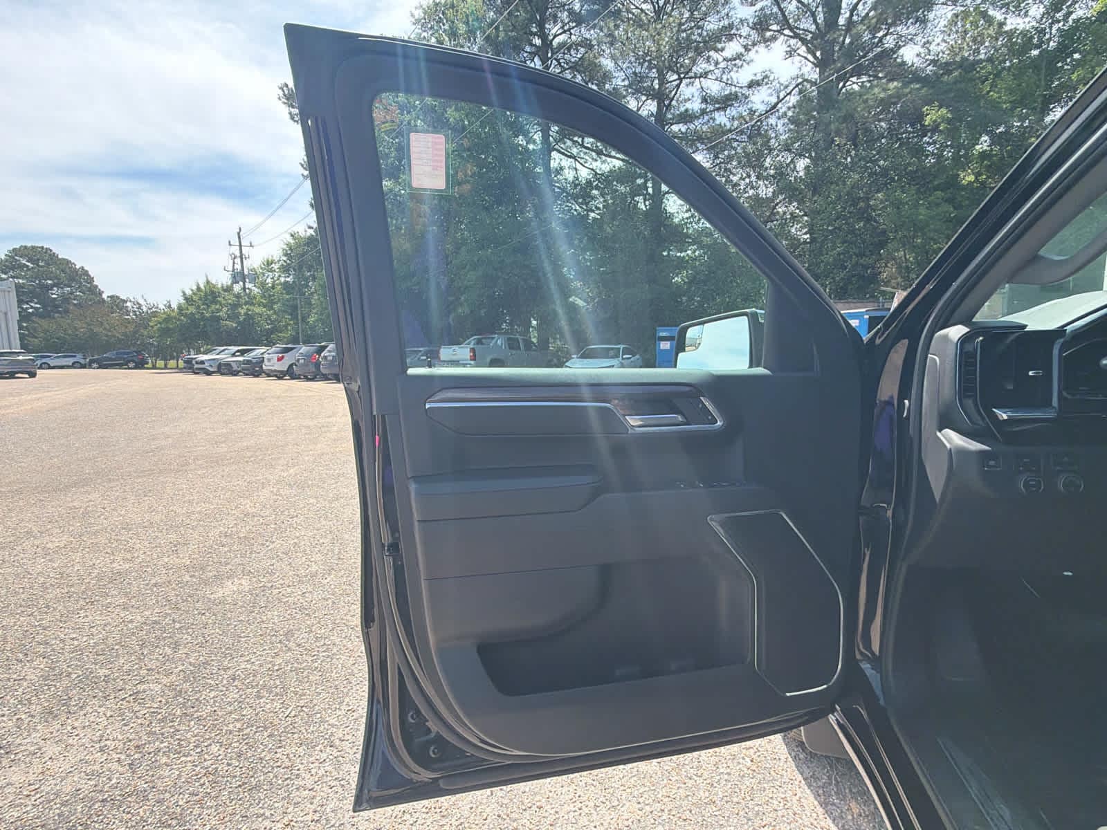 2024 Chevrolet Silverado 1500 LT - Photo 17