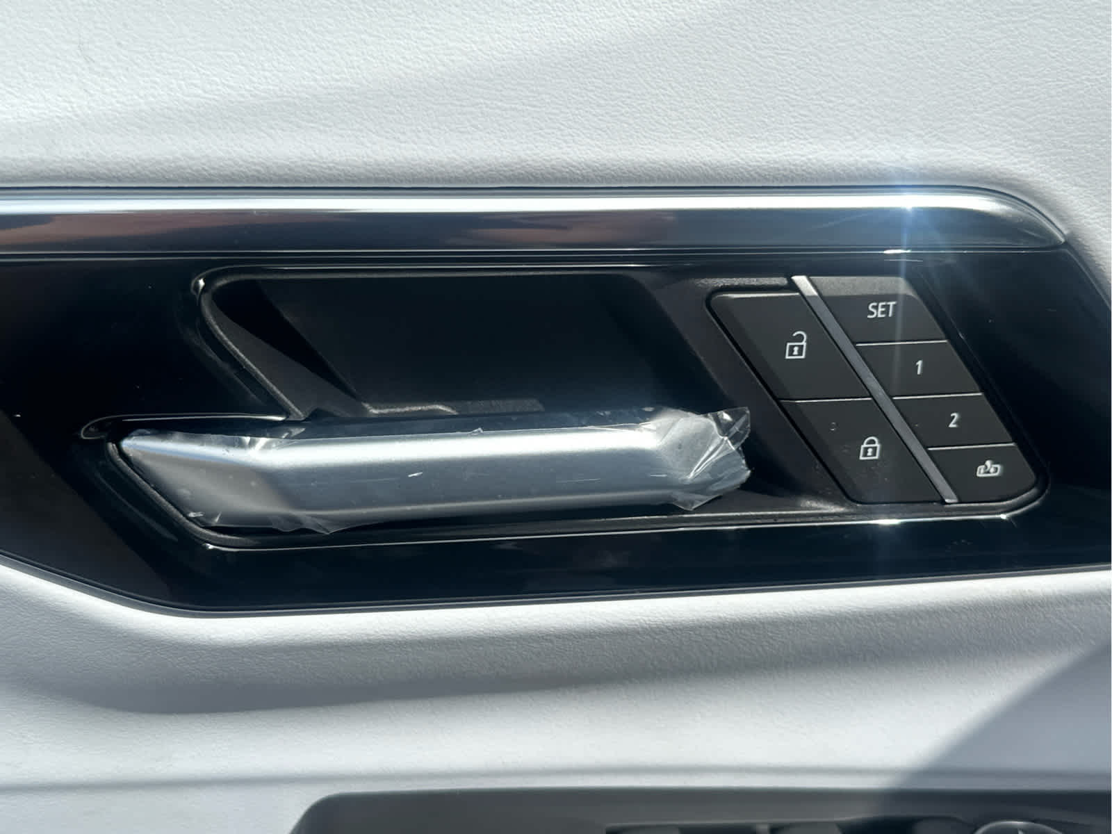 2025 Chevrolet Suburban Premier - Photo 25