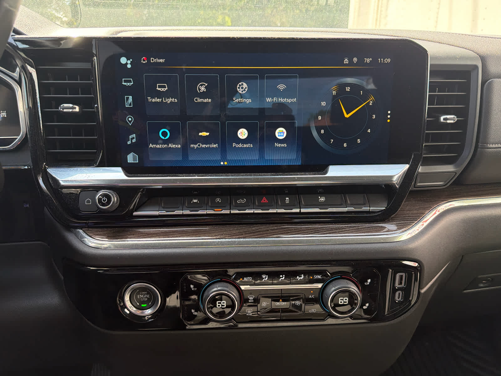 2024 Chevrolet Silverado 1500 LT - Photo 28