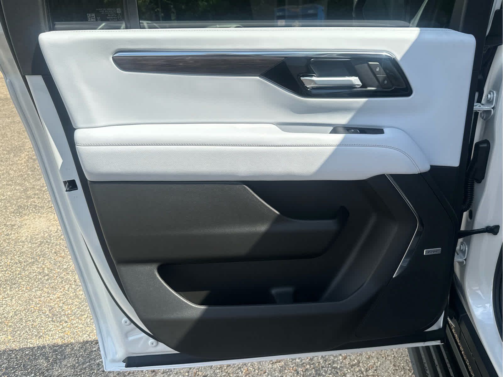 2025 Chevrolet Suburban Premier - Photo 47