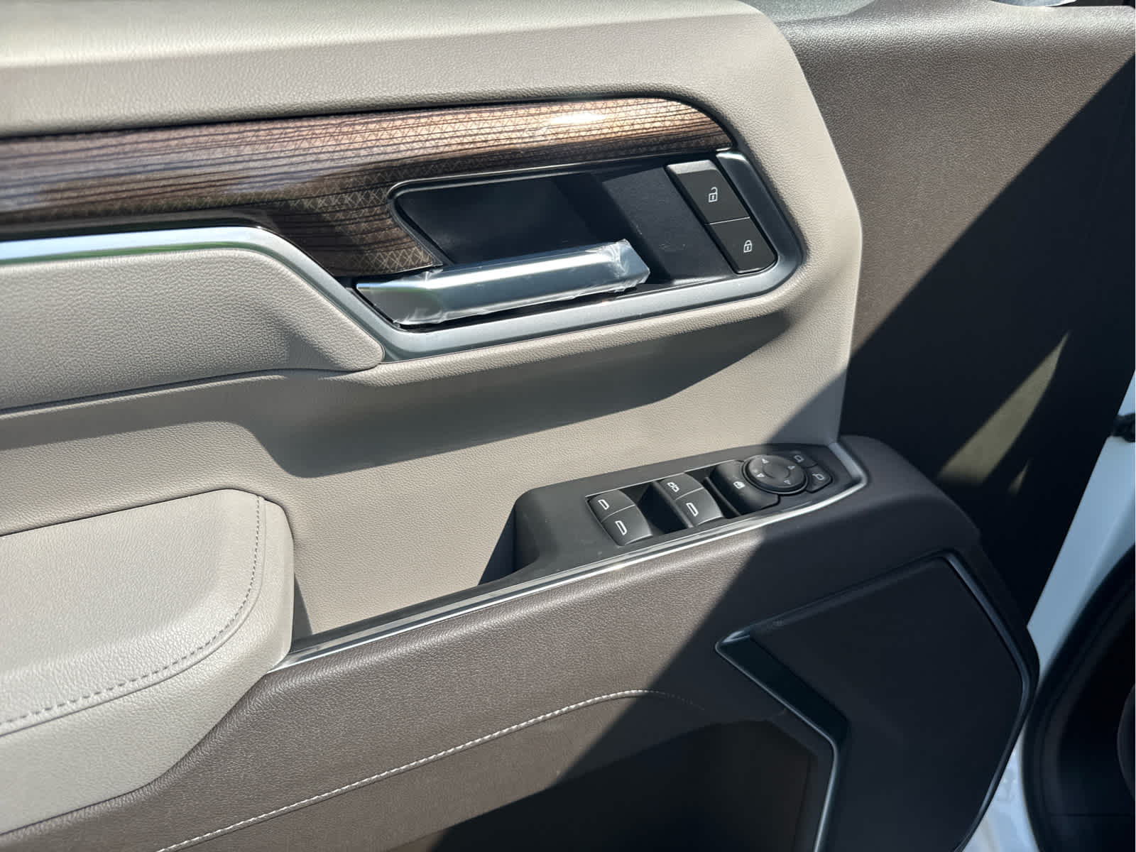 2025 Chevrolet Silverado 1500 LT - Photo 22