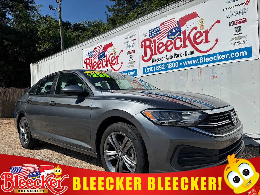 Used 2024 Volkswagen Jetta SE